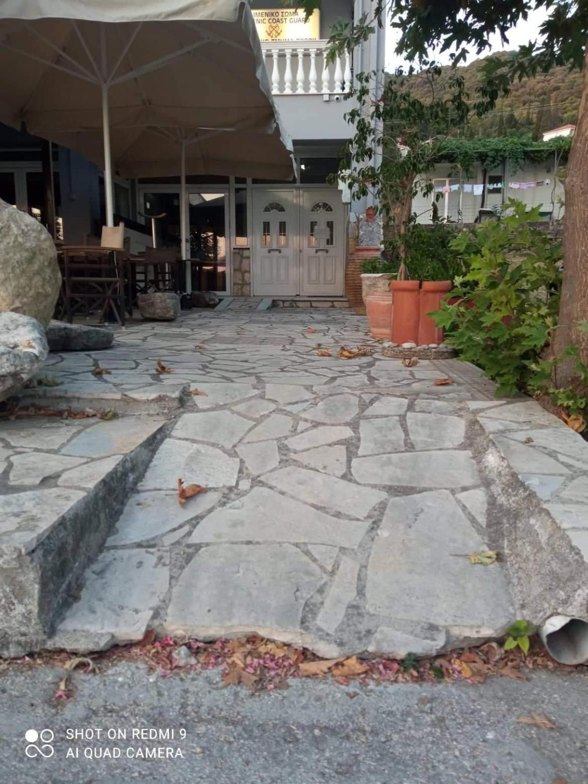 Vasilis Travlos Poros (Kefalonia)