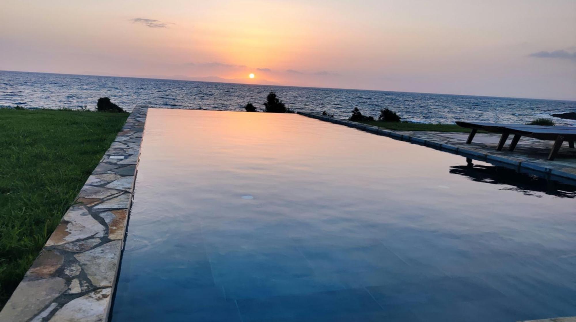 Villa Real Life Homes Luxurious Seafront Each With Their Own Private Pools Korakochori