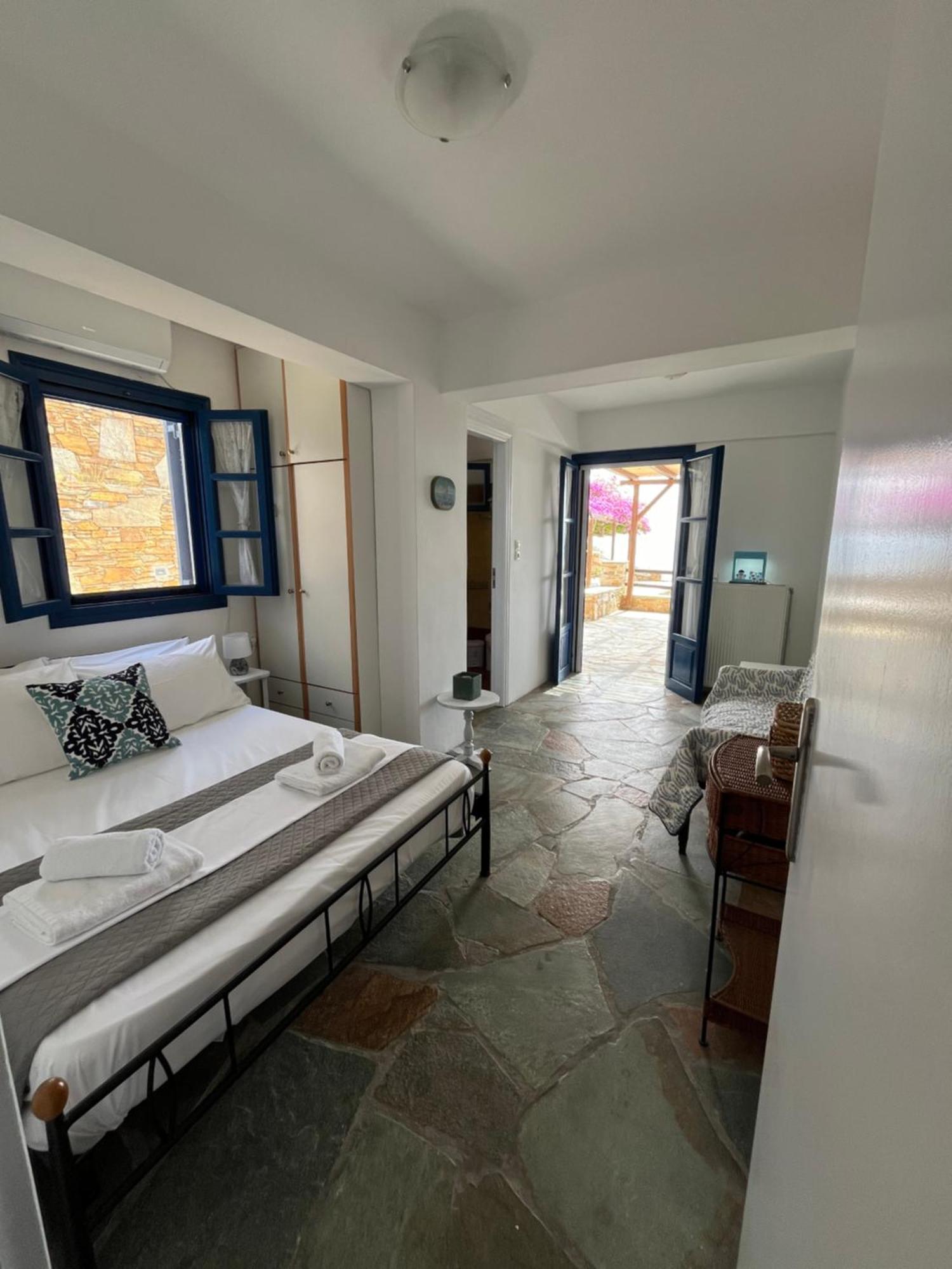 Serensea Bliss, Naousa, Kythnos