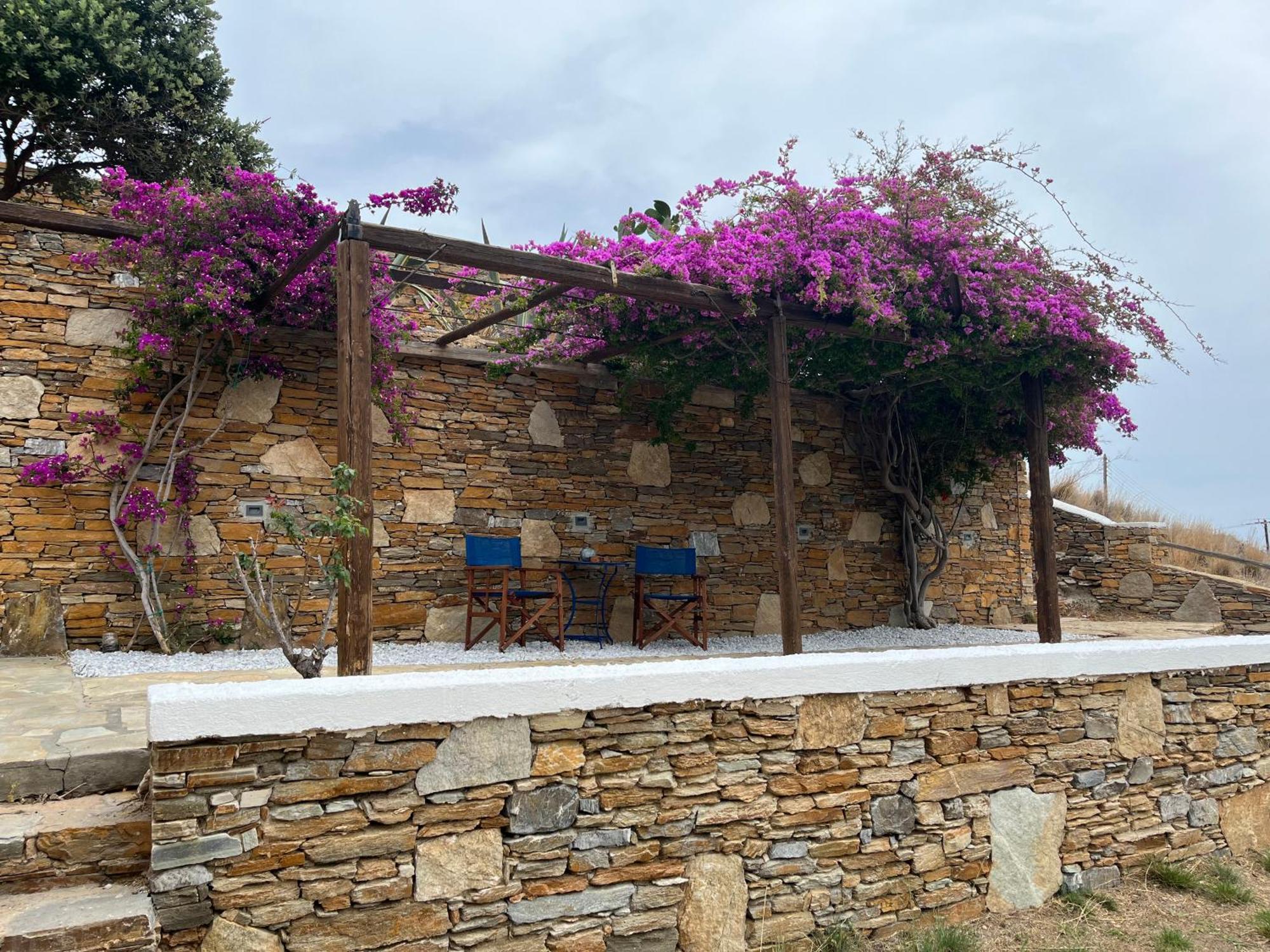 Serensea Bliss, Naousa, Kythnos