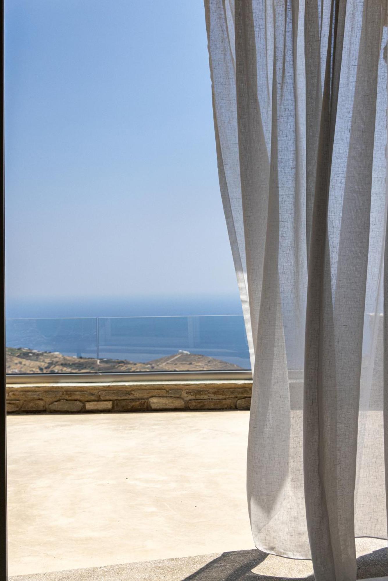 Velouchi Hideout * Tinos