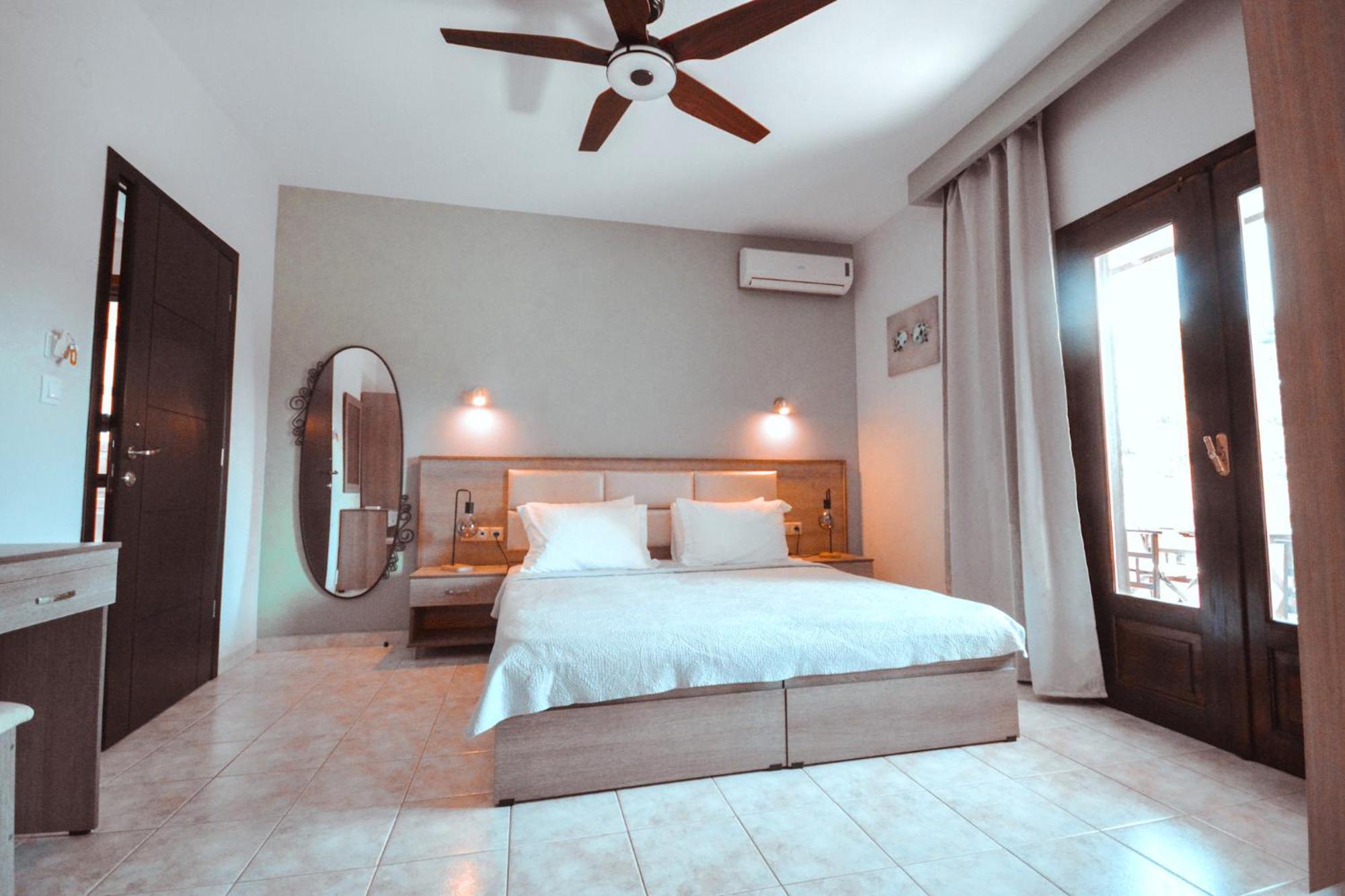 Zafira Retreat *