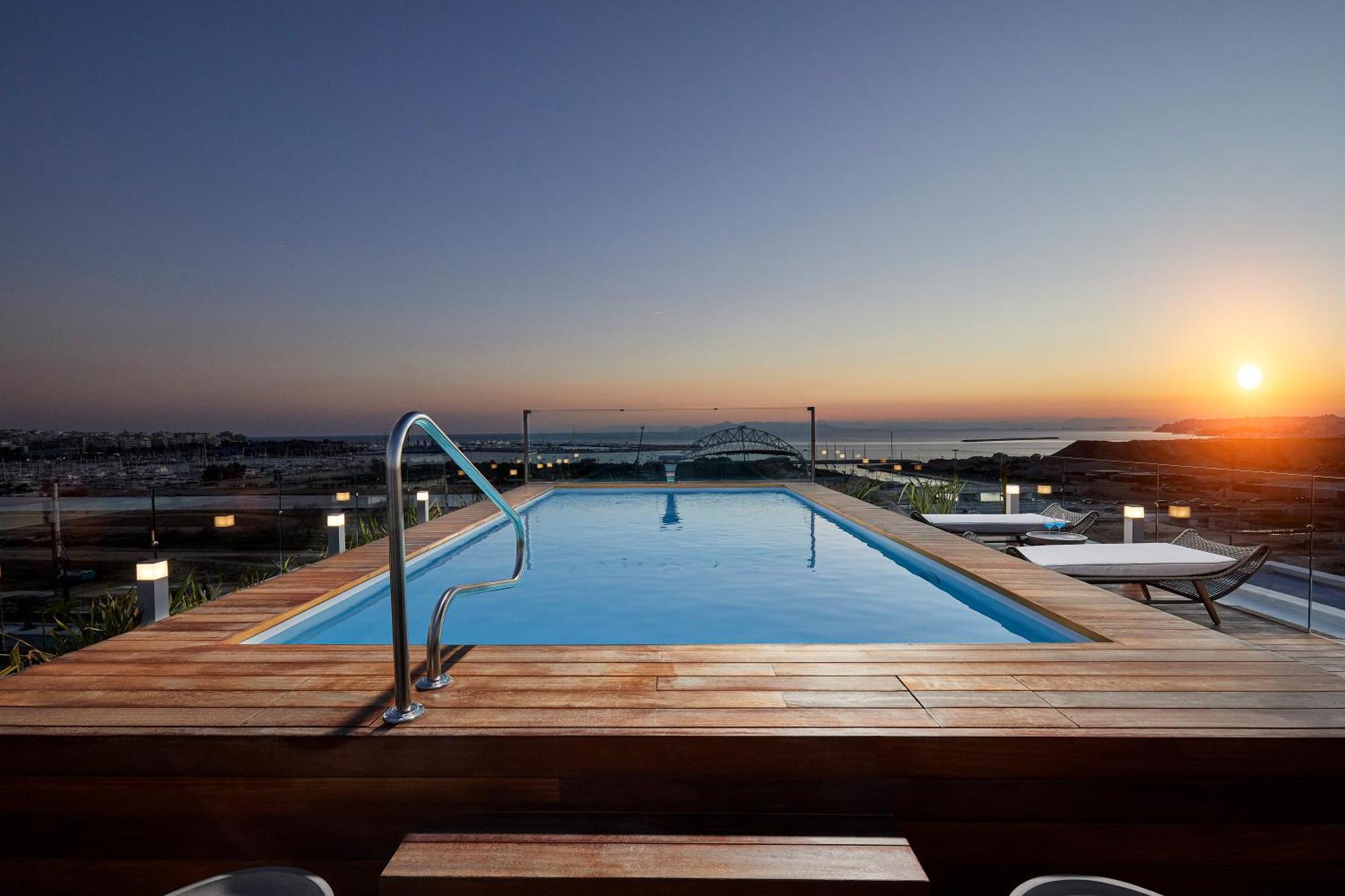 Cw Riviera * Athens