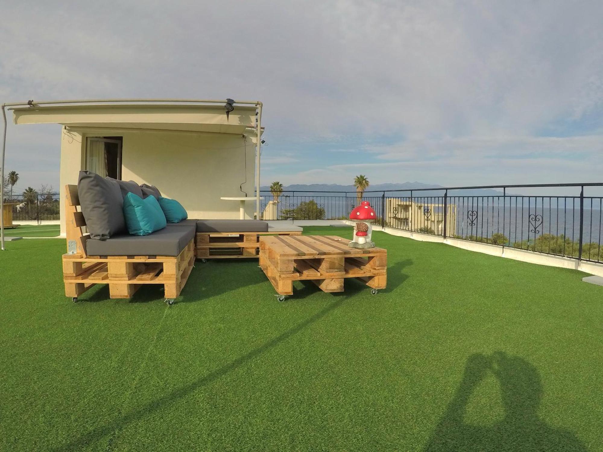 Blue Diamond Apartment *