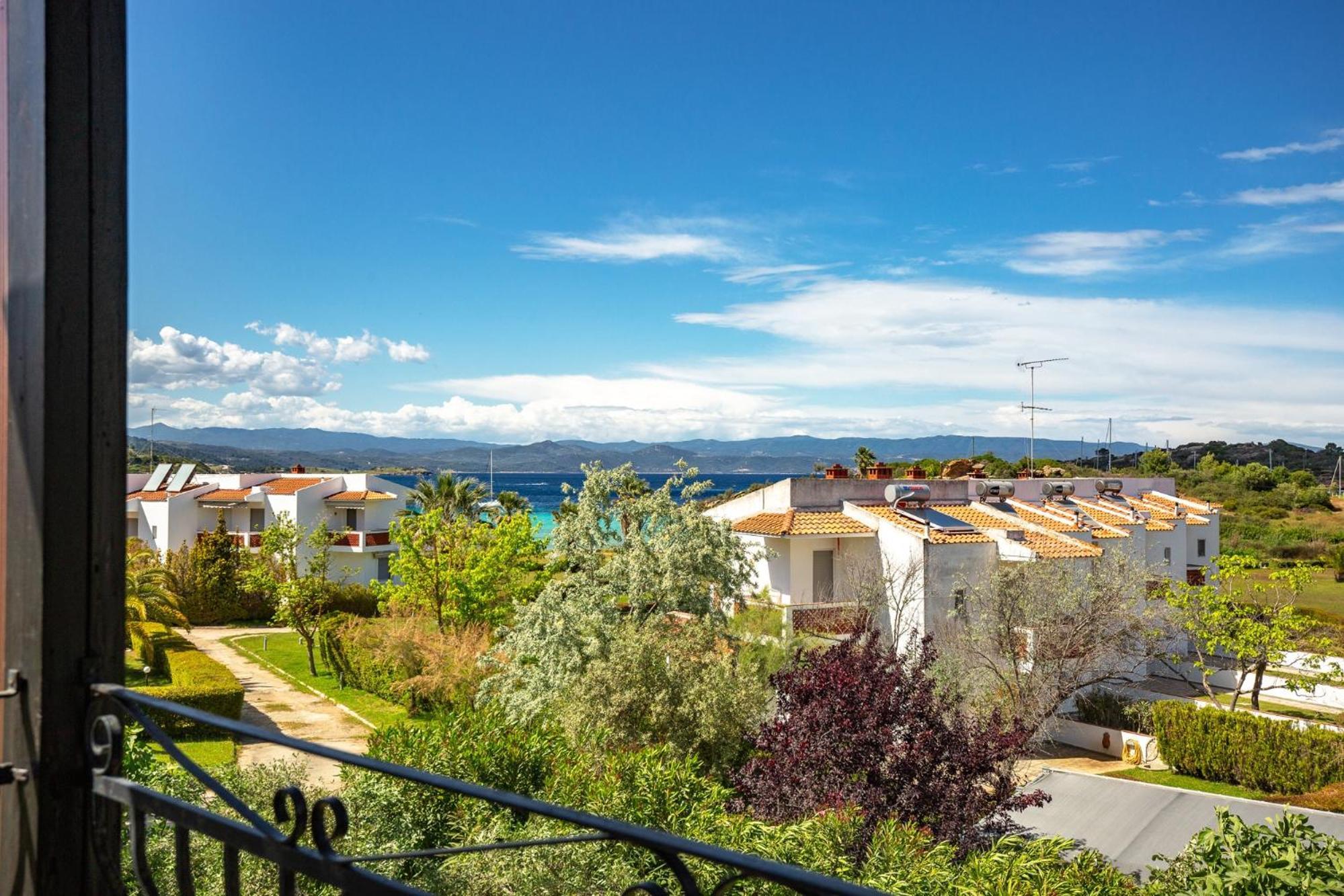 Villa Latoura View