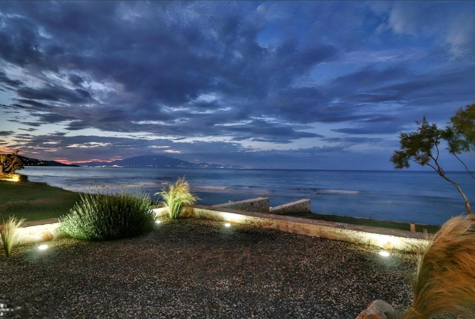 Seafront Wooden House Vounaraki 4 * Katastarion