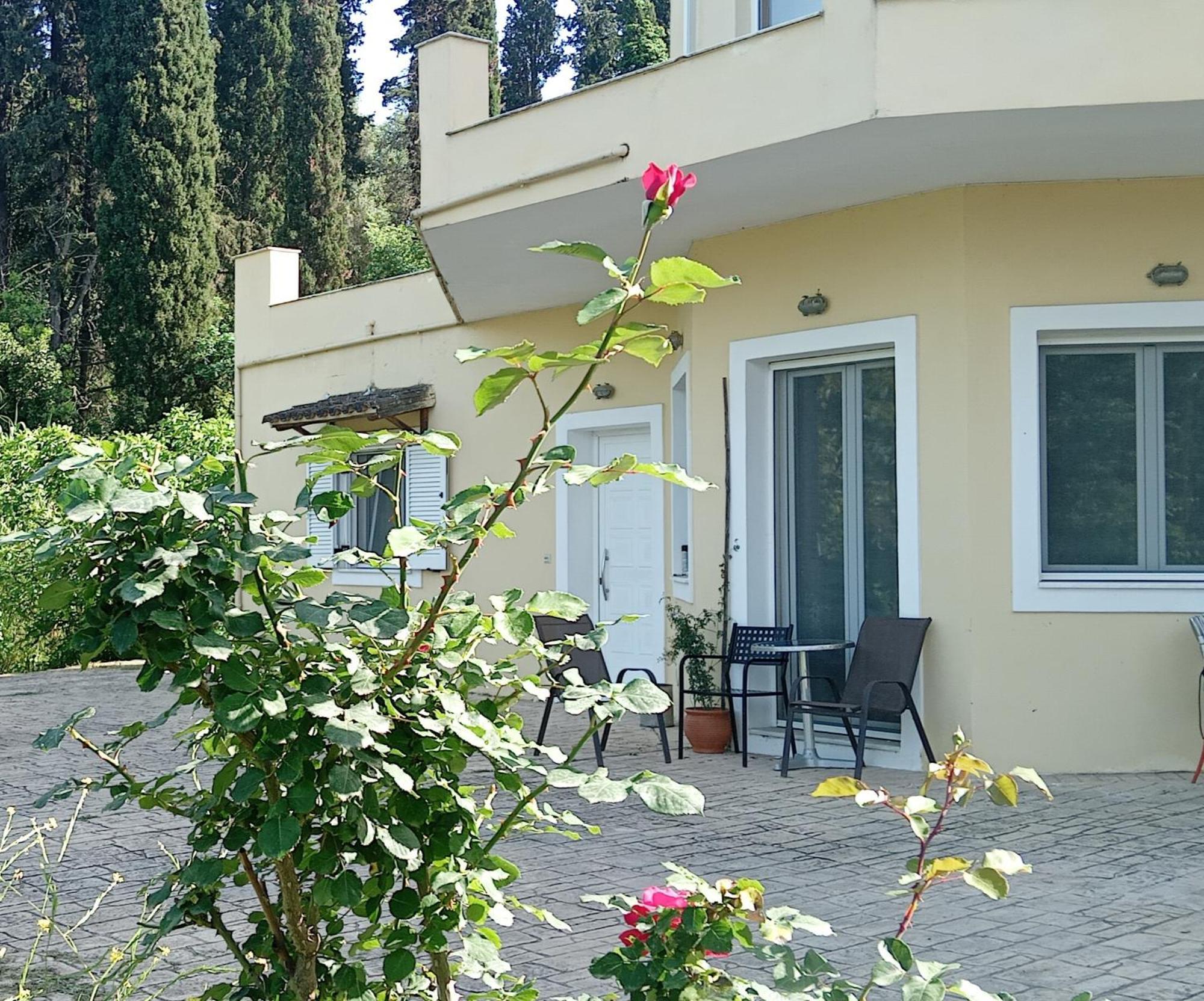 Teachers' House Apartment *