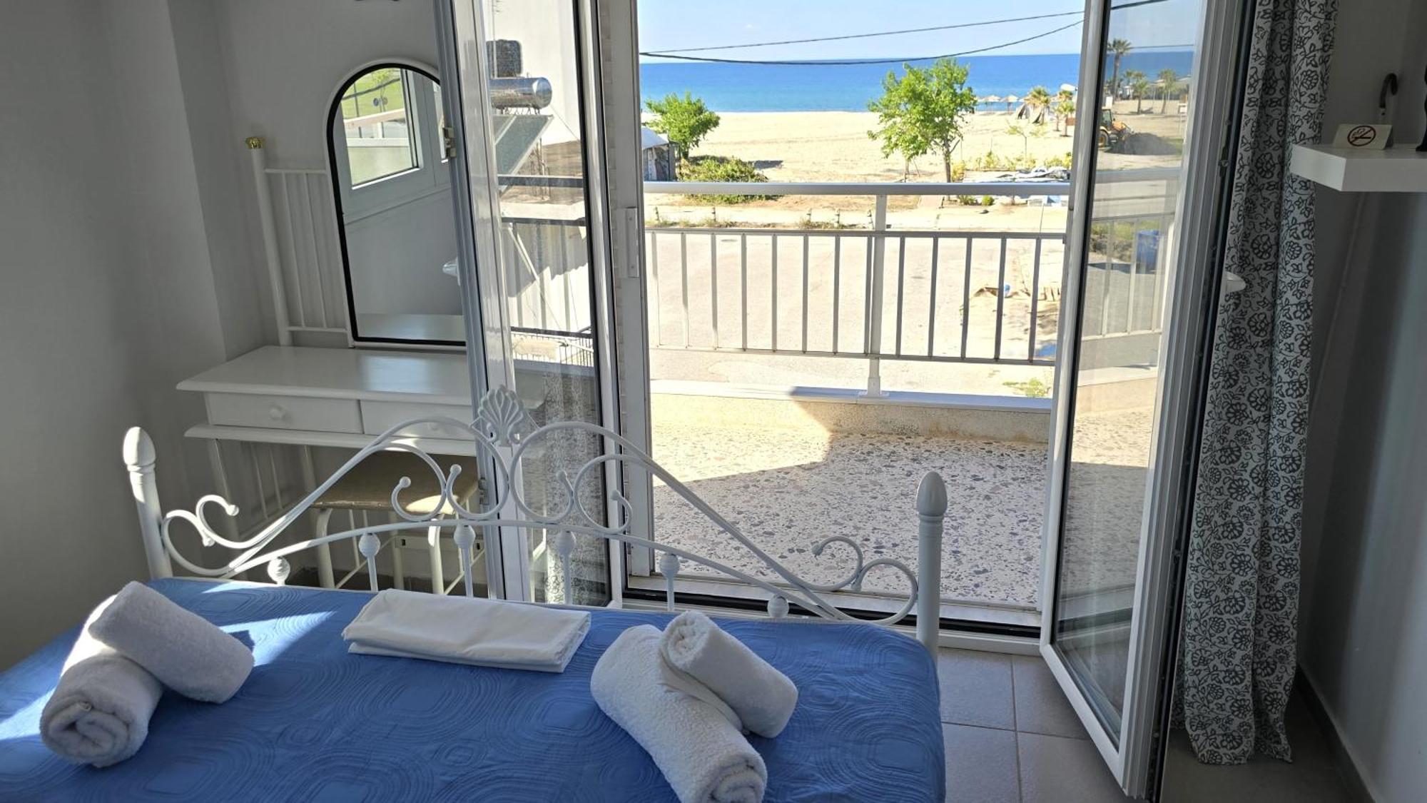 Lina's Beachfront By Optimum Link * Neoi Poroi