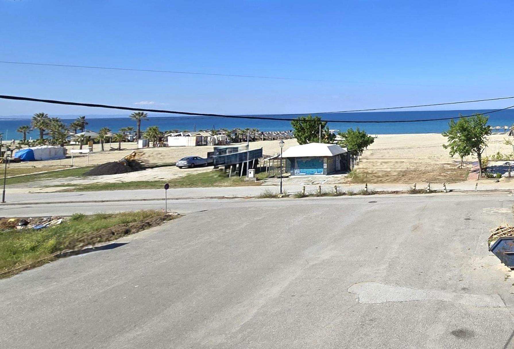 Lina's Beachfront By Optimum Link Apartment *