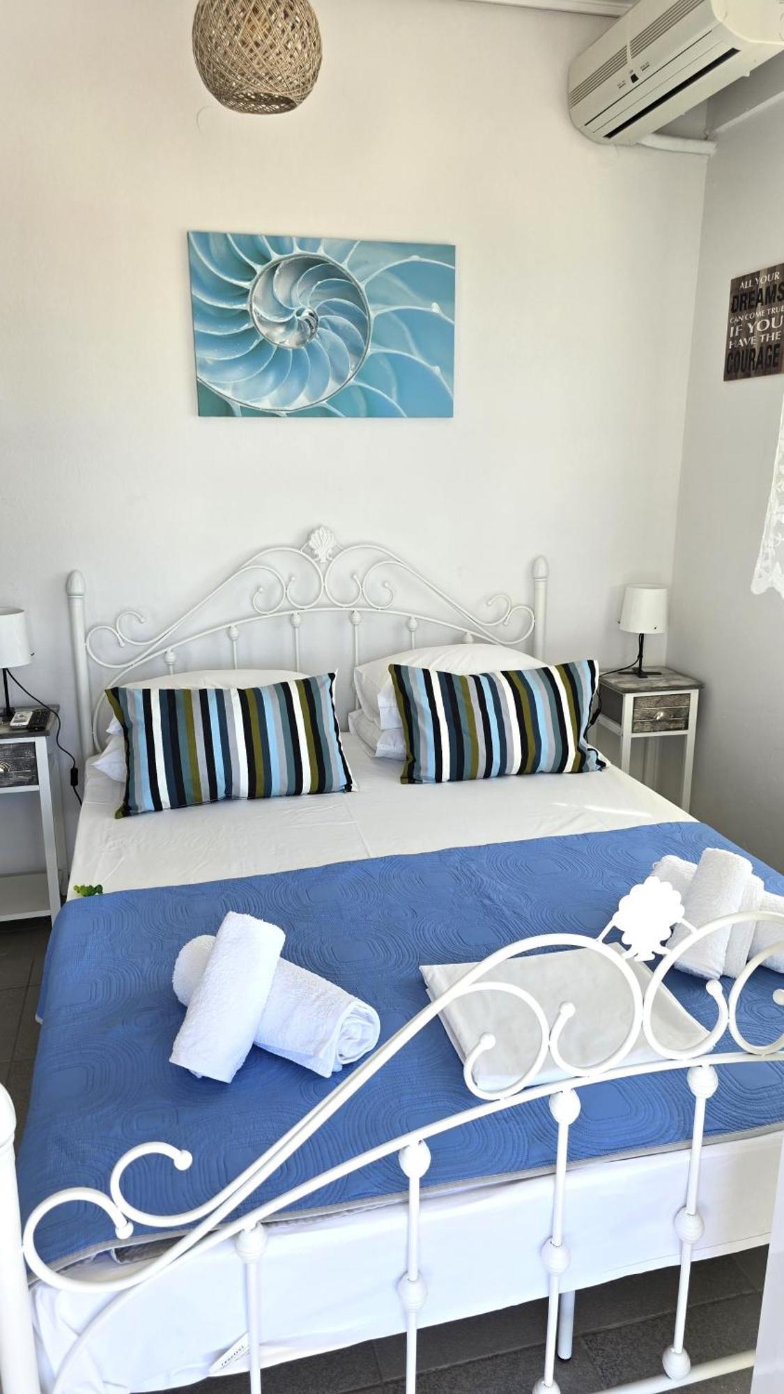 Lina's Beachfront By Optimum Link