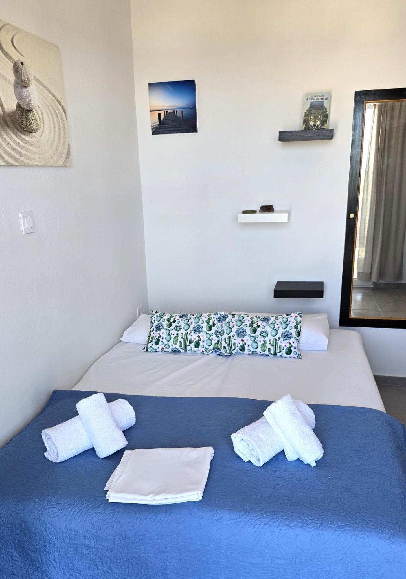 Apartment Lina's Beachfront By Optimum Link
