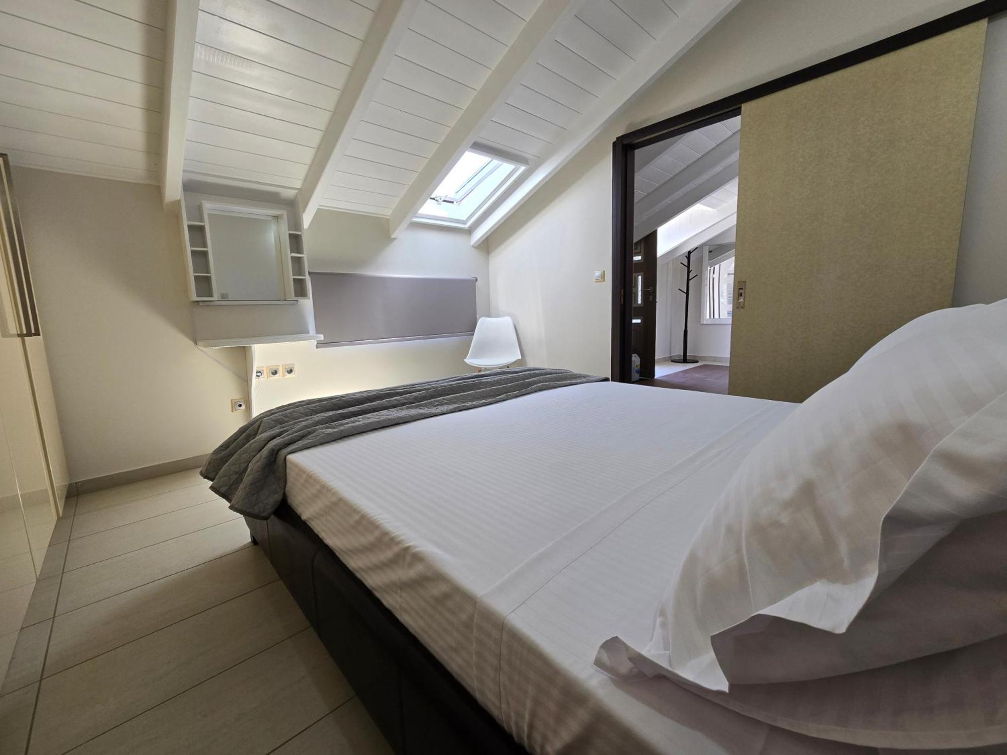 Tomorrow Attic Apartment Vasilikos (Zakynthos)