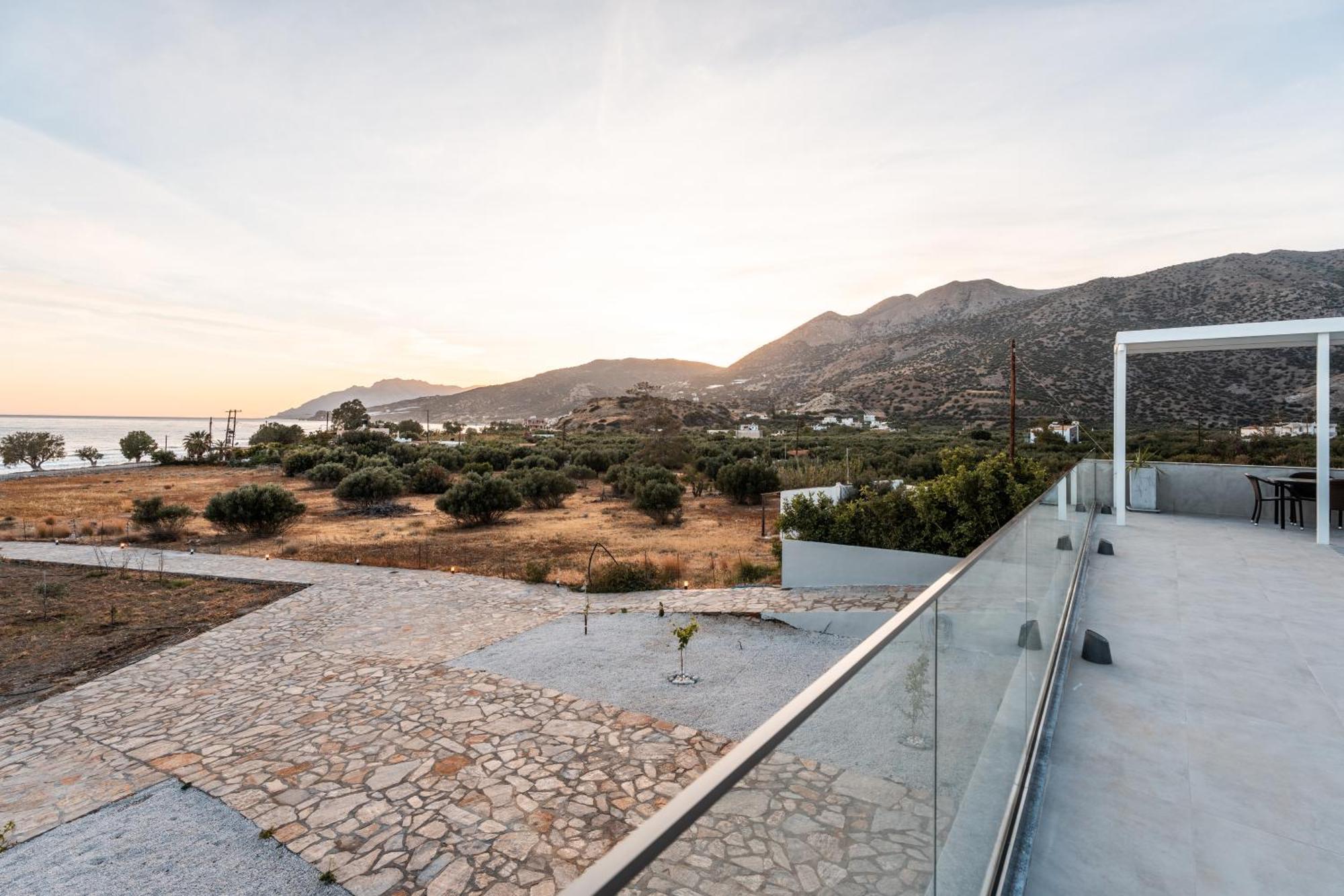 Zoe' Sense Seaside Pool - Corpus Keratokampos