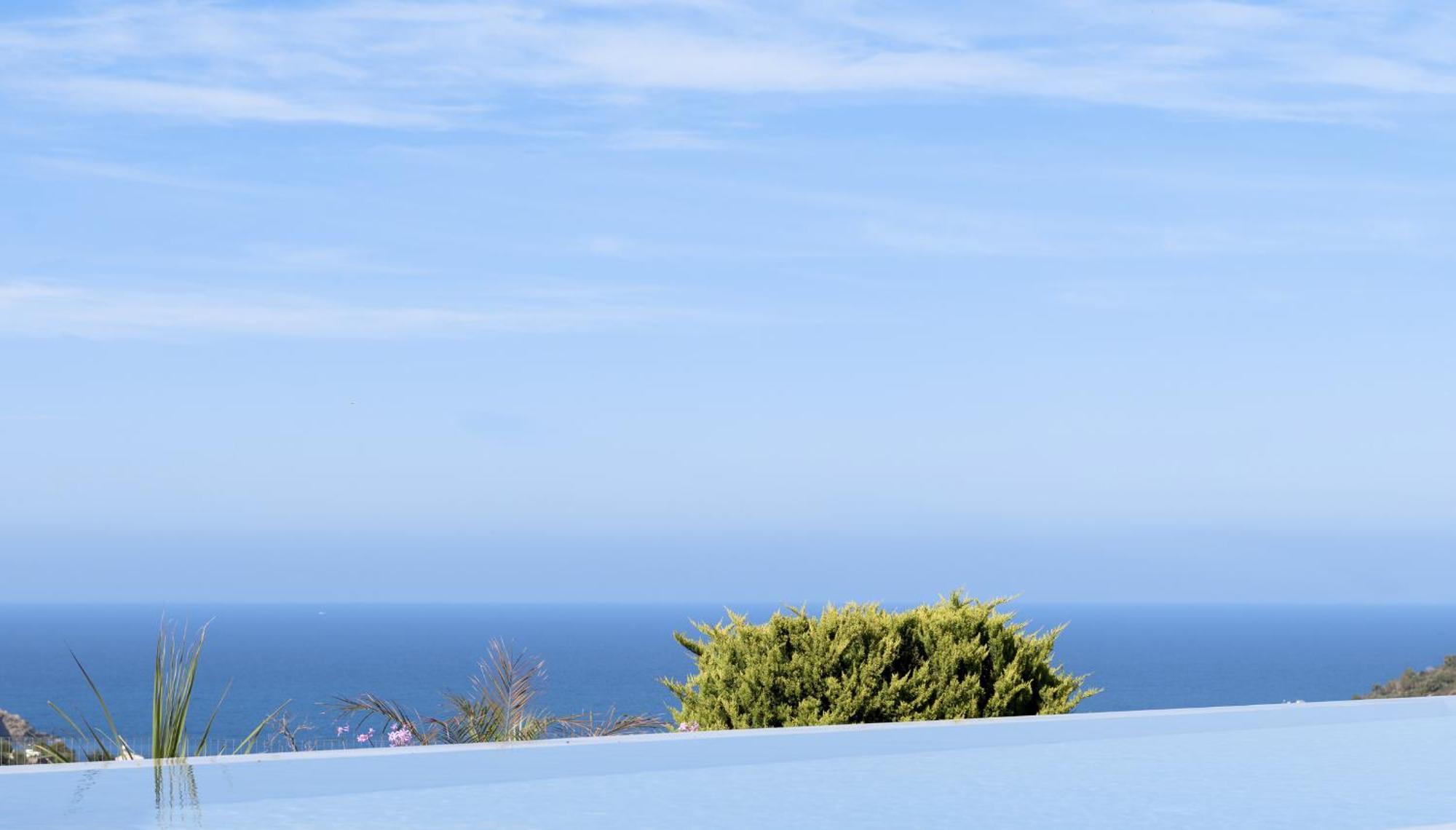 Villa Elouera Villas, With Pool, Hydromassage, Seaview, By Thinkvilla