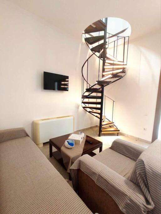 Andros, Beauty And Luxury - Private Pool Villa Andros Town