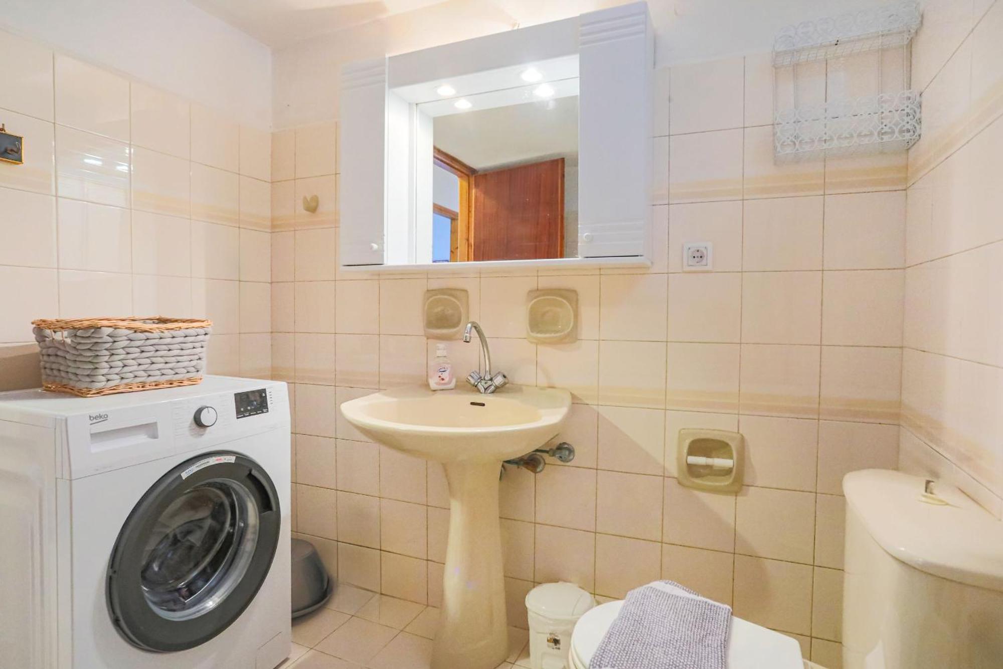Andromaxi Apartment