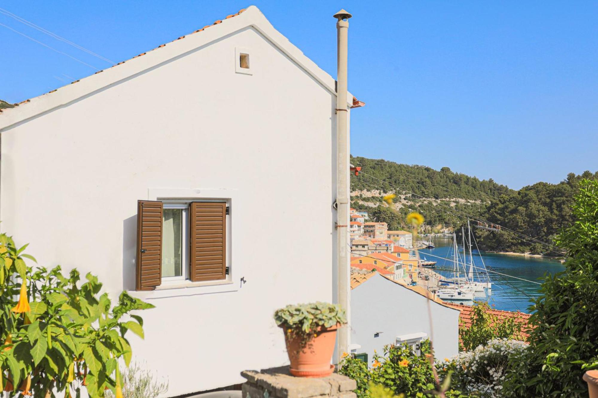 Andromaxi Apartment