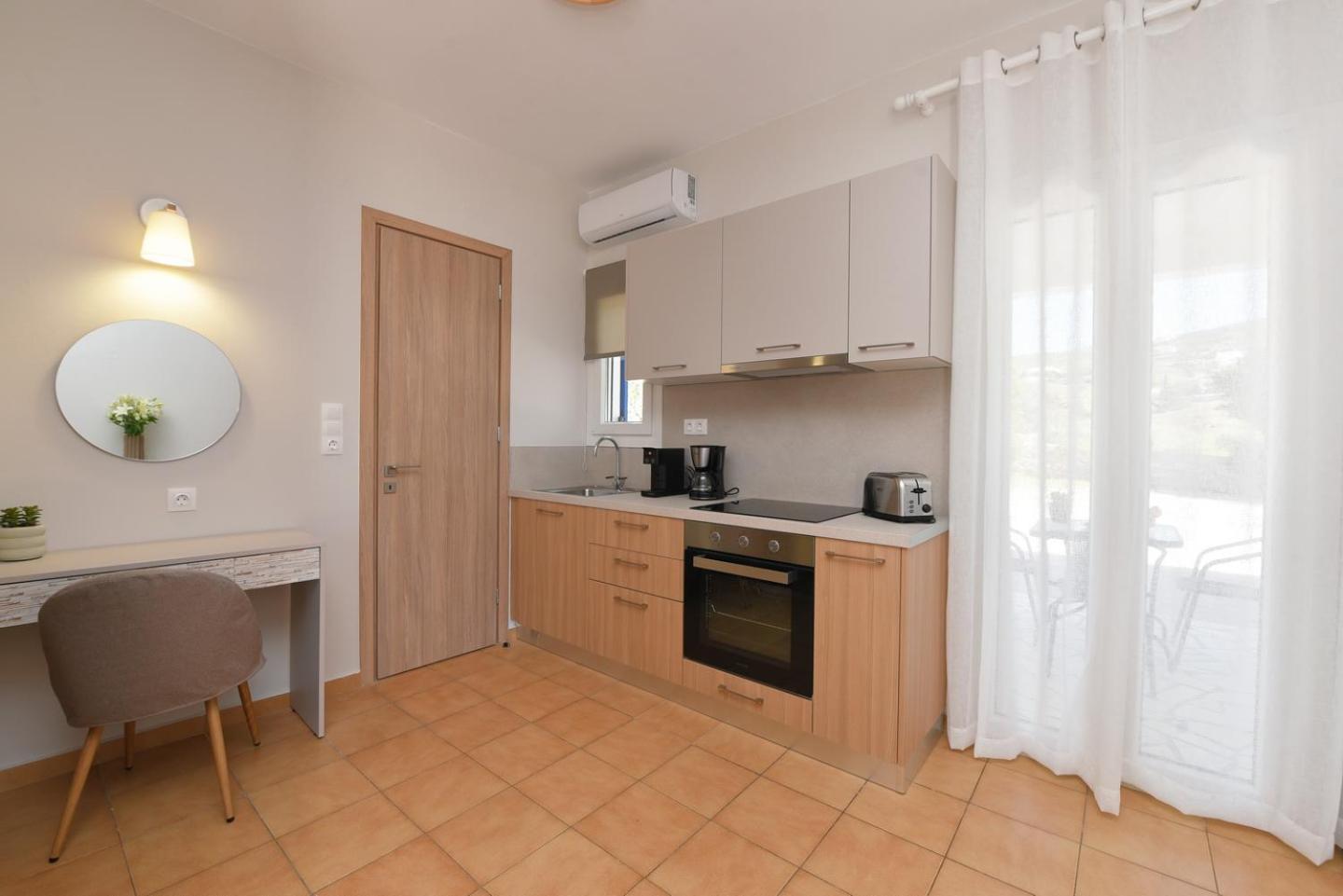 Cyclamen Apartment