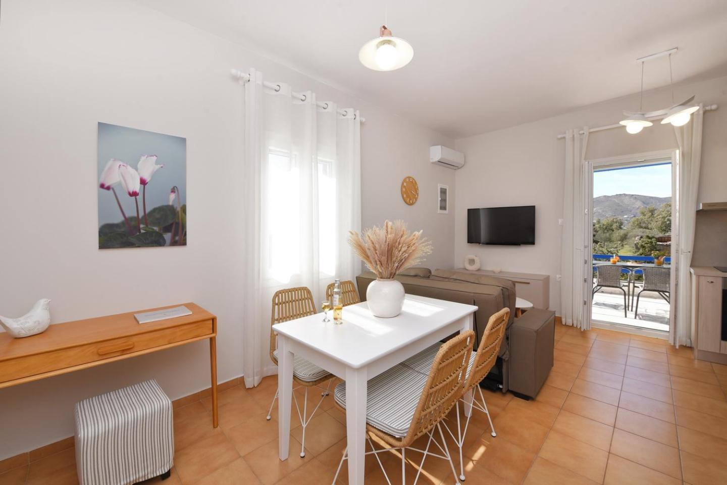 Apartment Cyclamen *