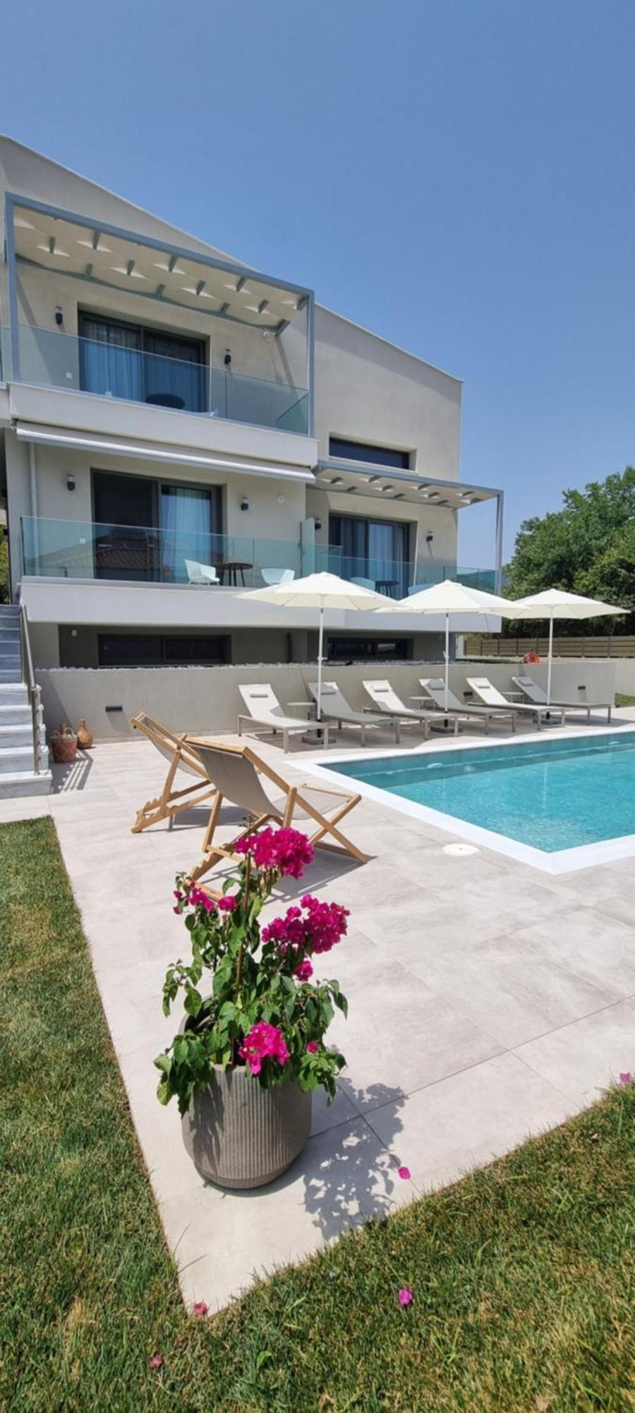 Arodo Aparthotel *