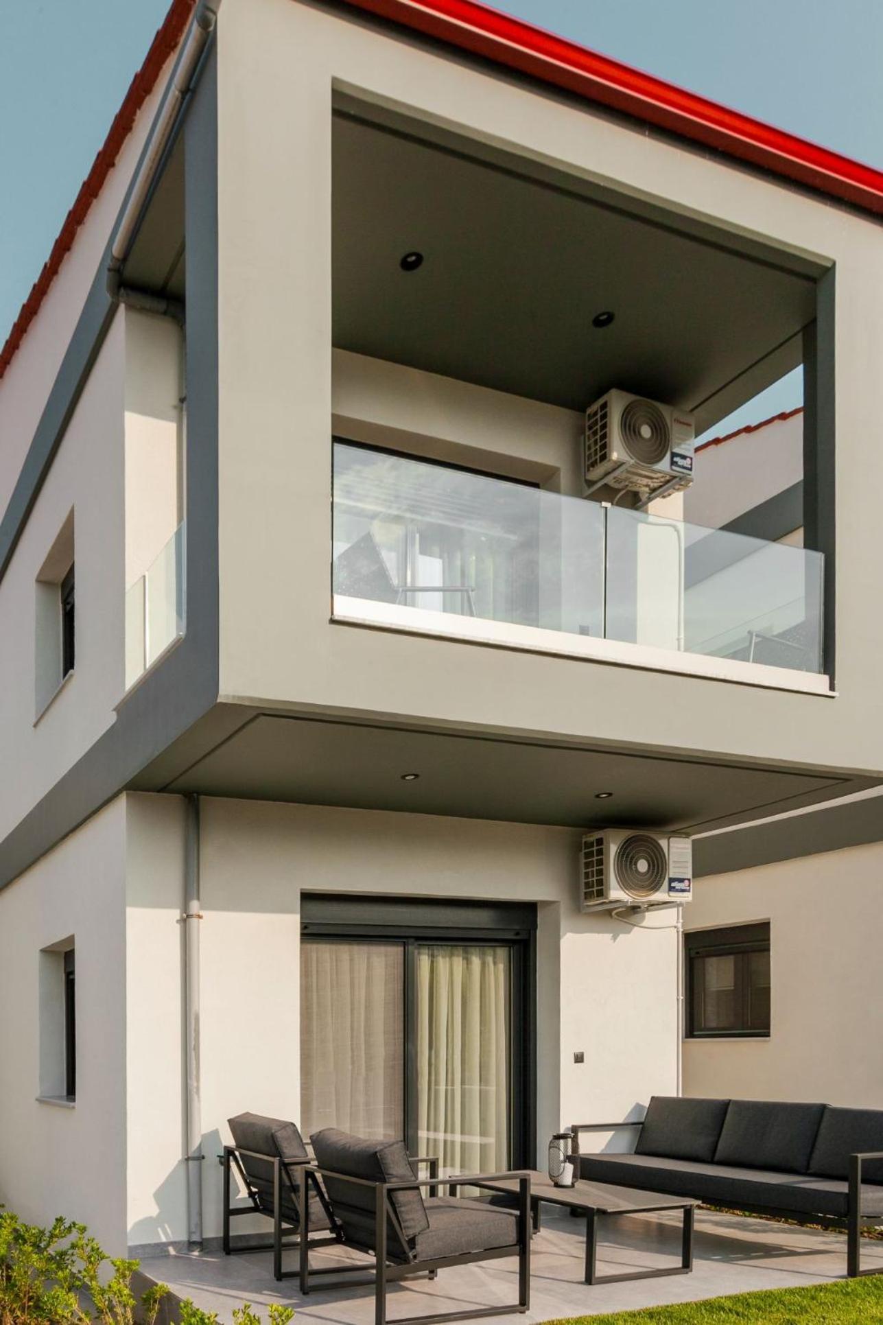 Irene Apartment *