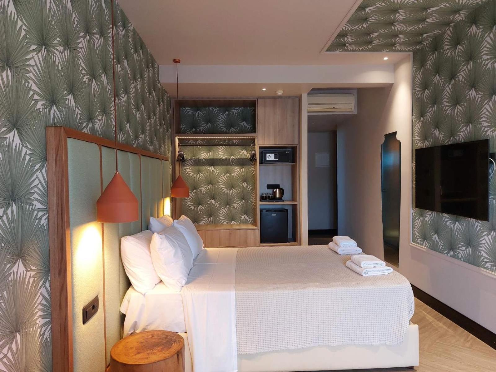 Coral 4*