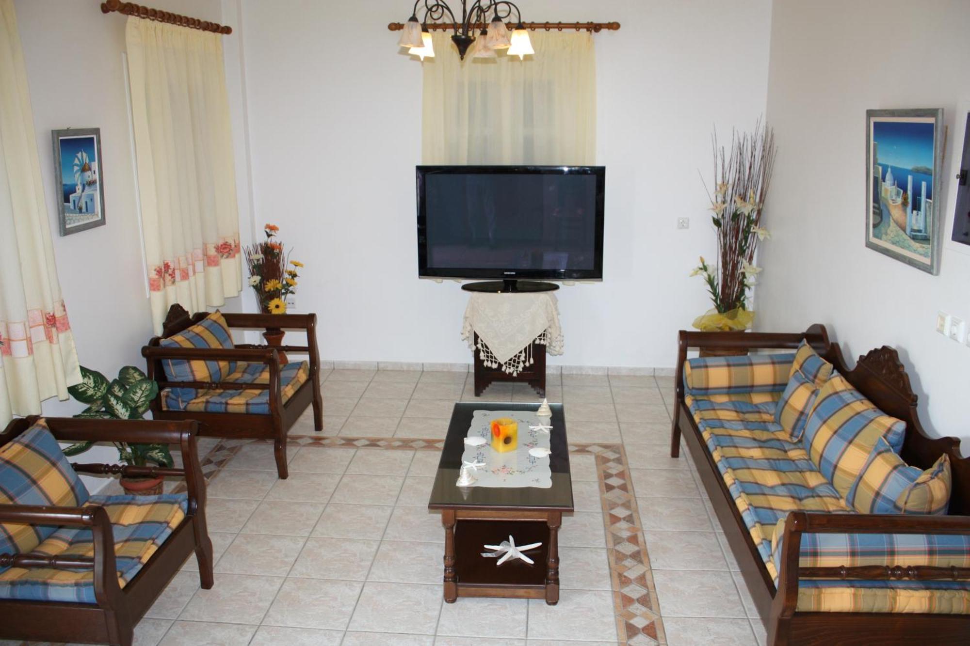 Mina's In Naxos Island Guest house