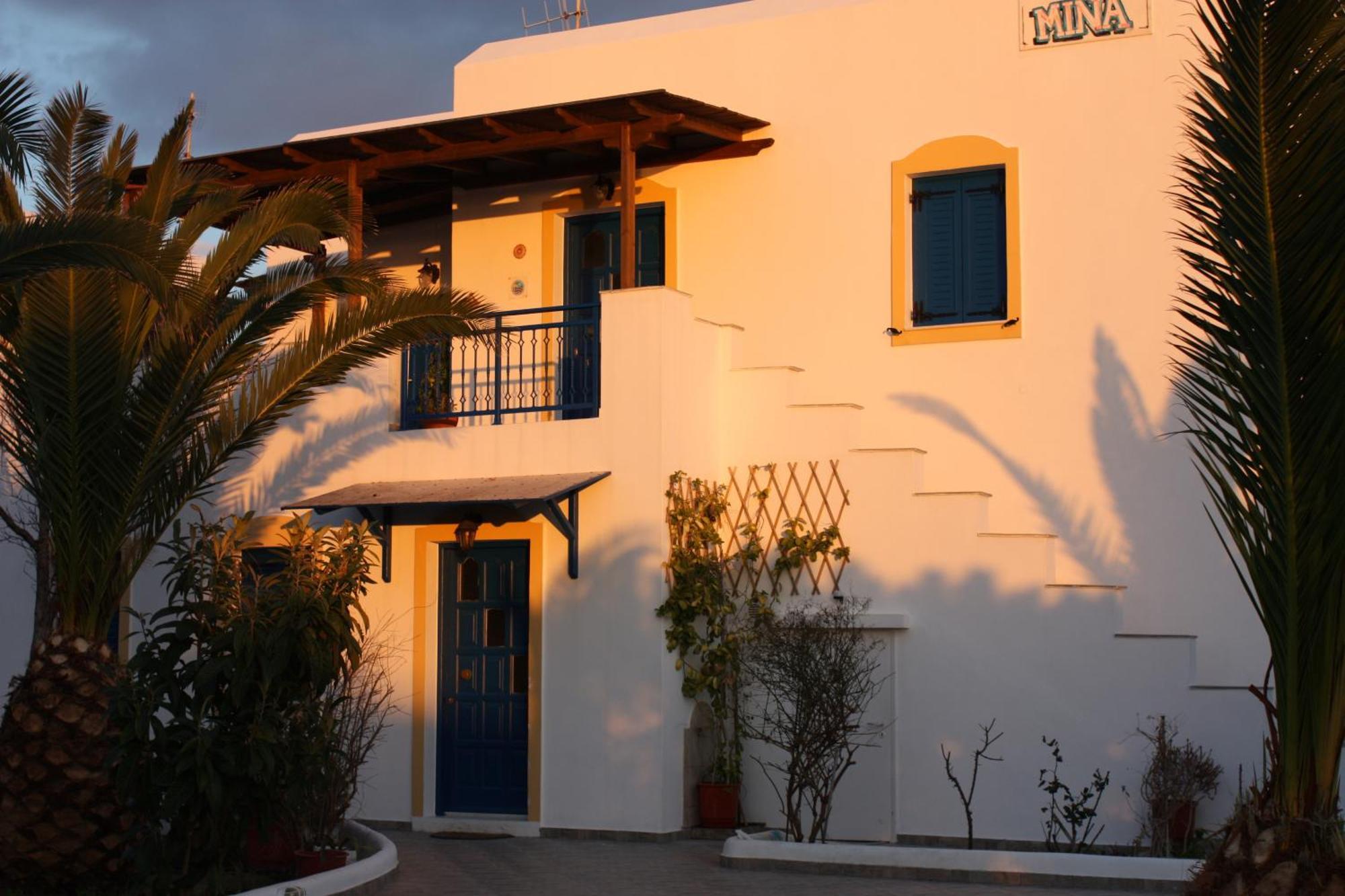 Mina's In Naxos Island Guest house 2*