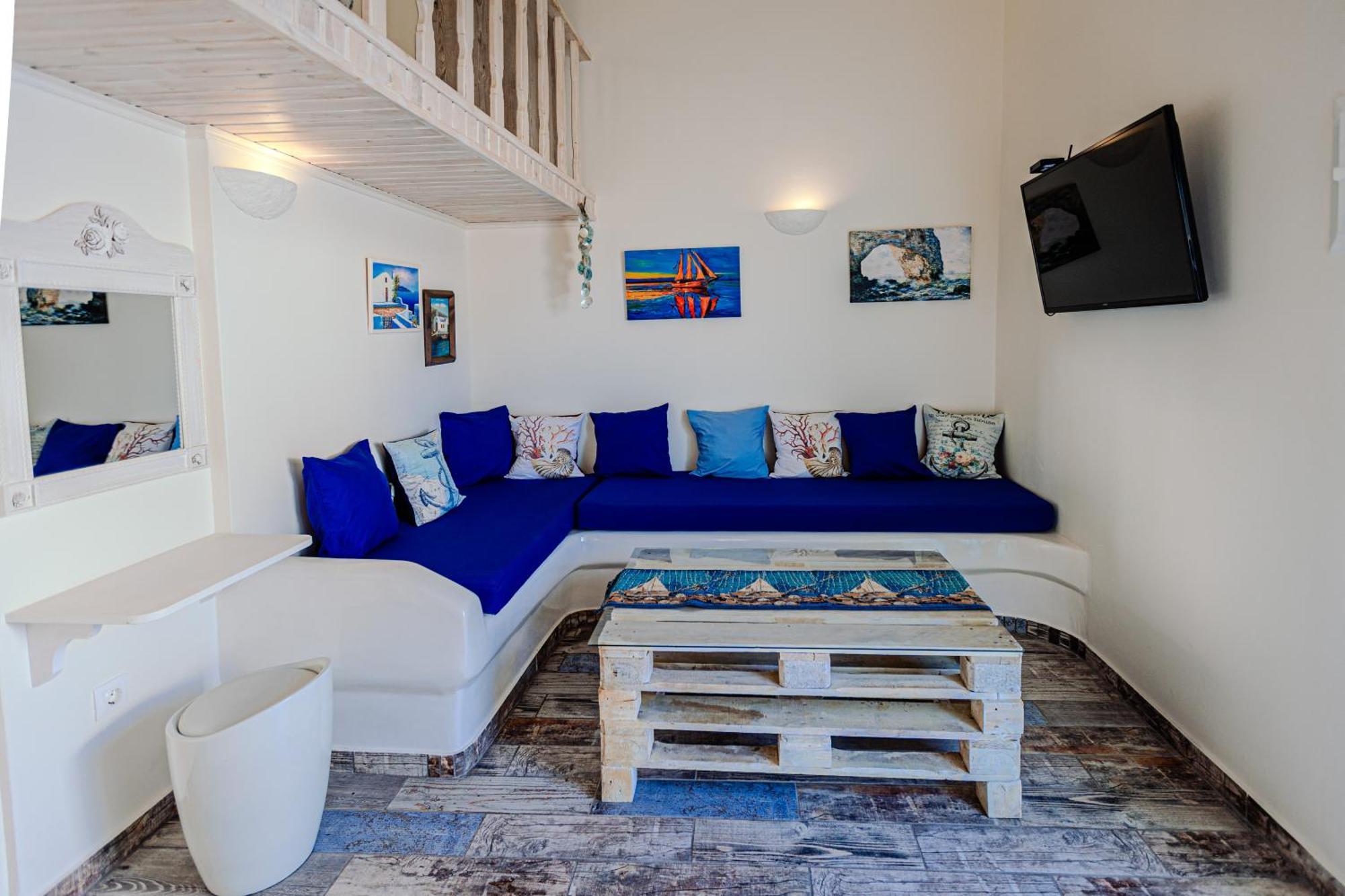 Blue Dream - Santorini Apartment *