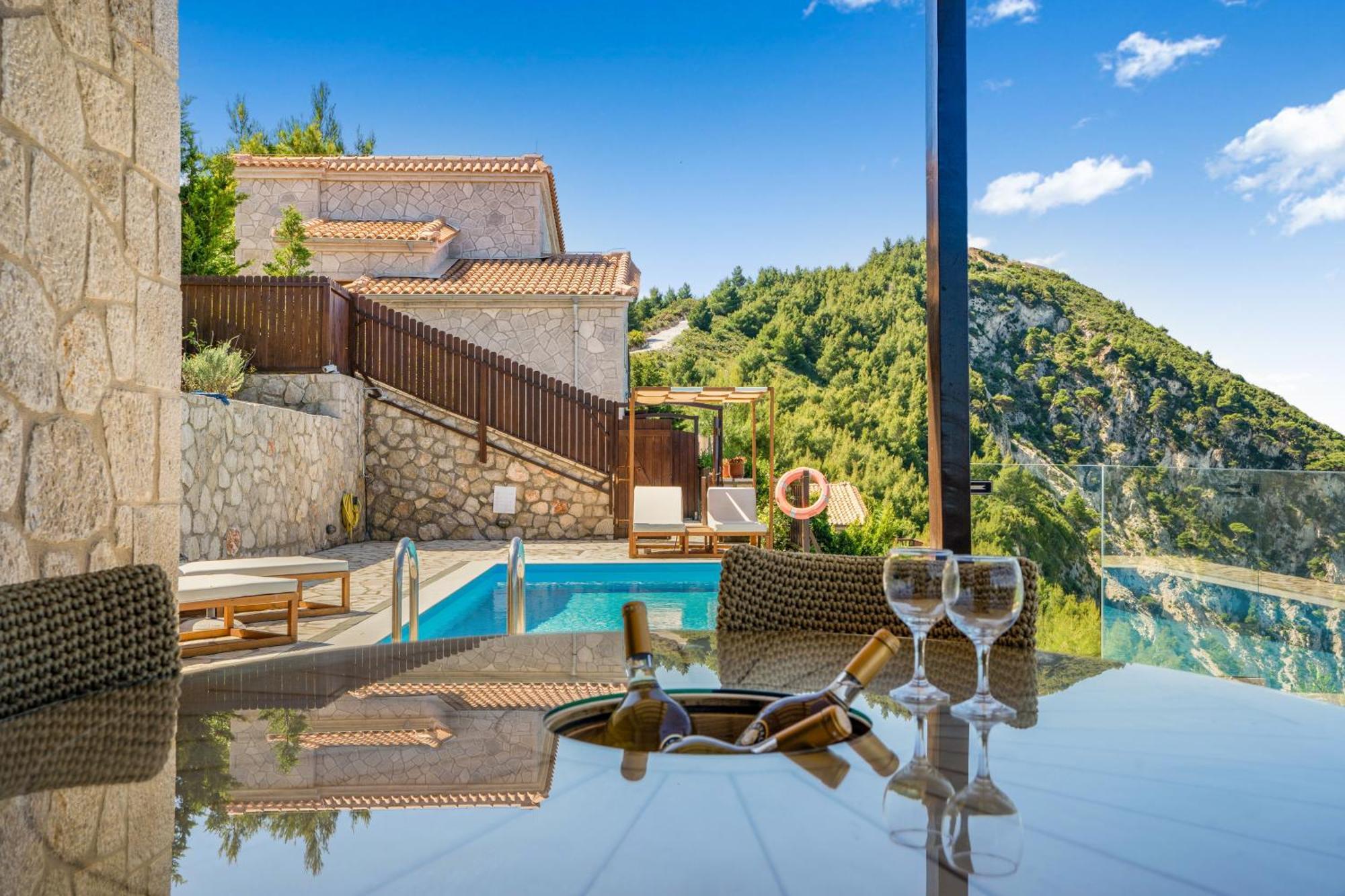 Milos Paradise Luxury Villa *