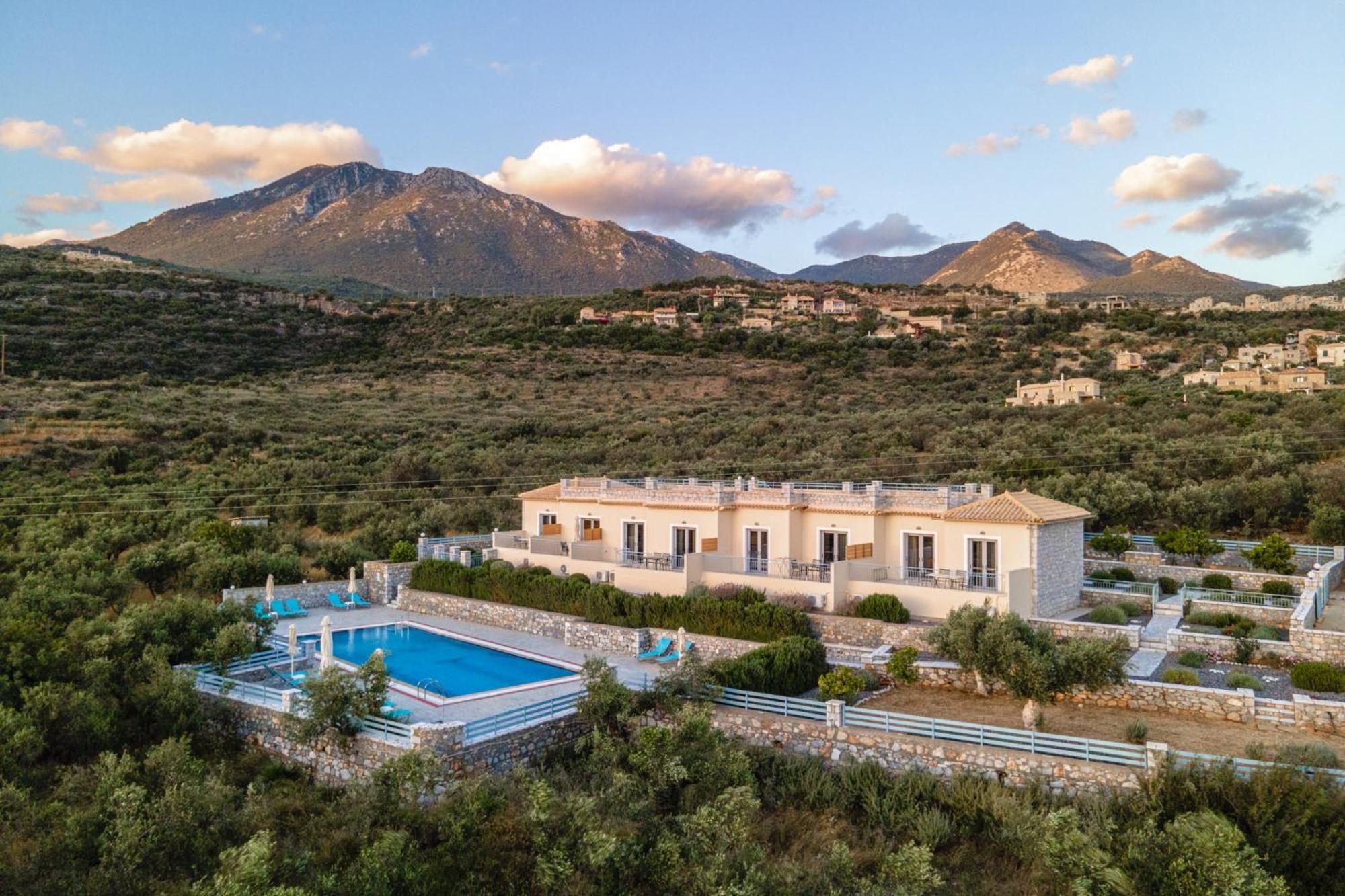 Sundy Maria Apartment Stoupa