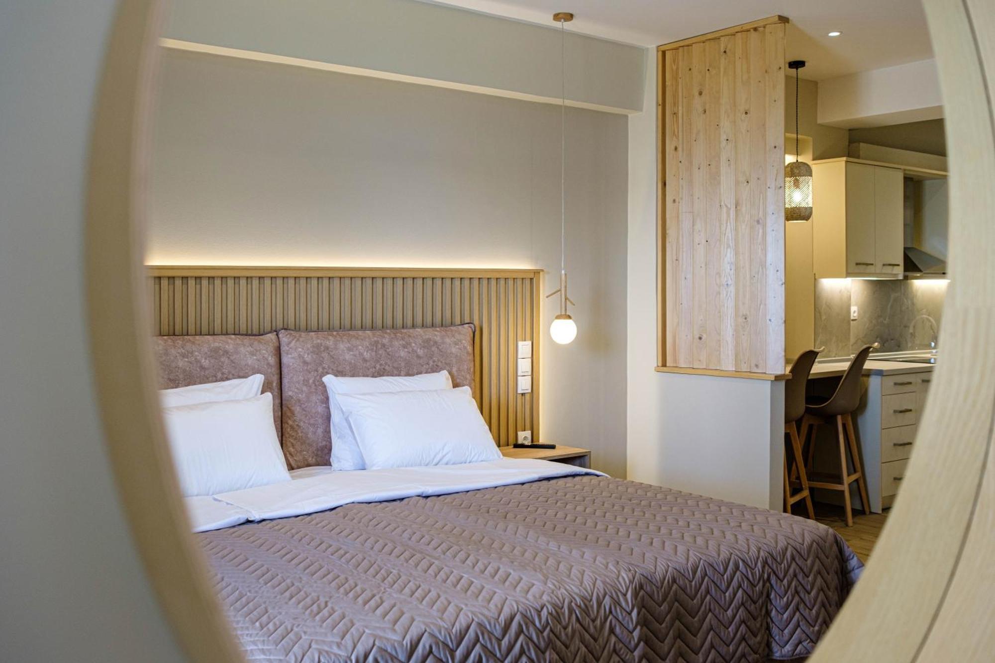 Hotel Elias & Vasili House