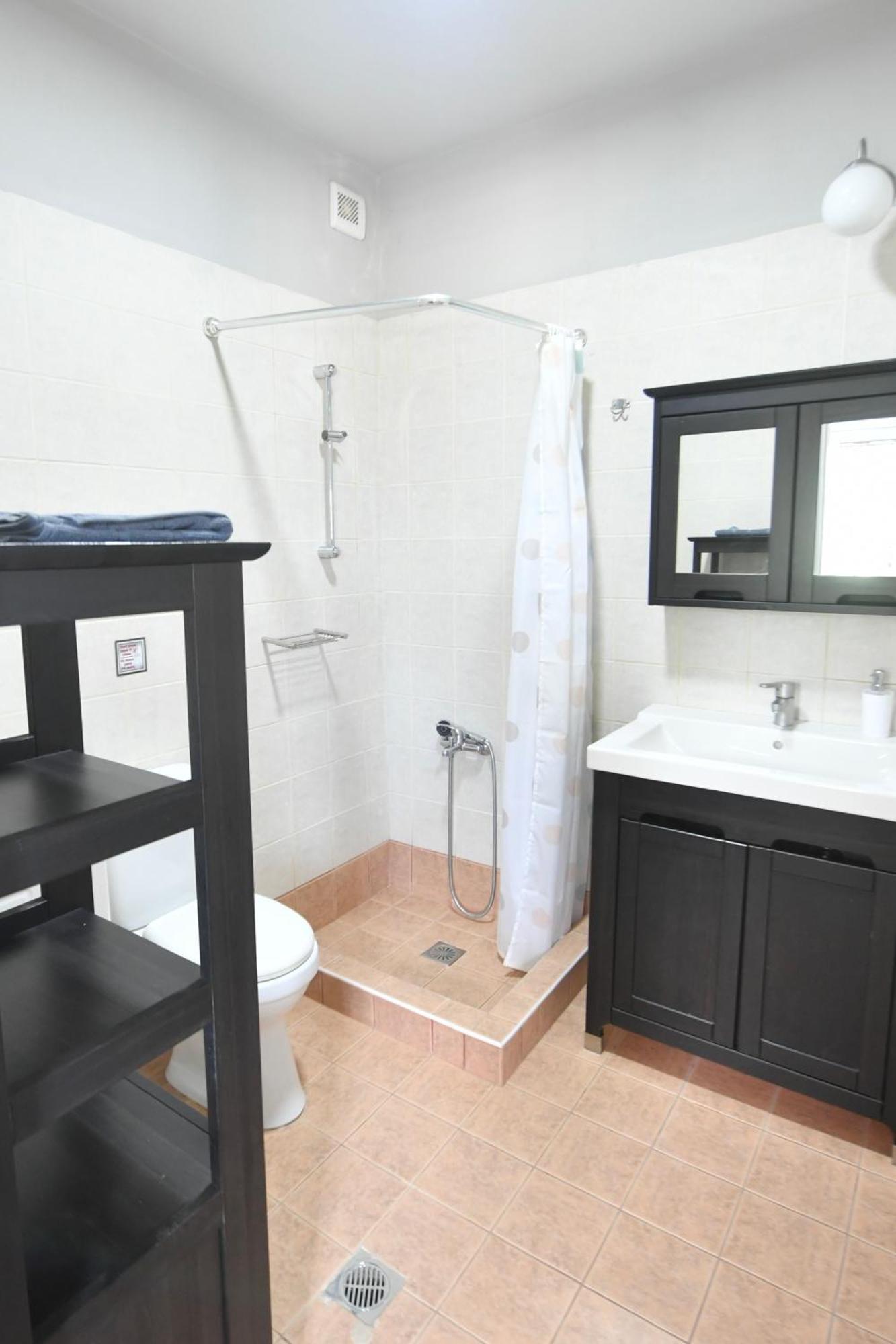 'n Gray Sea & Mountain House Kalamata