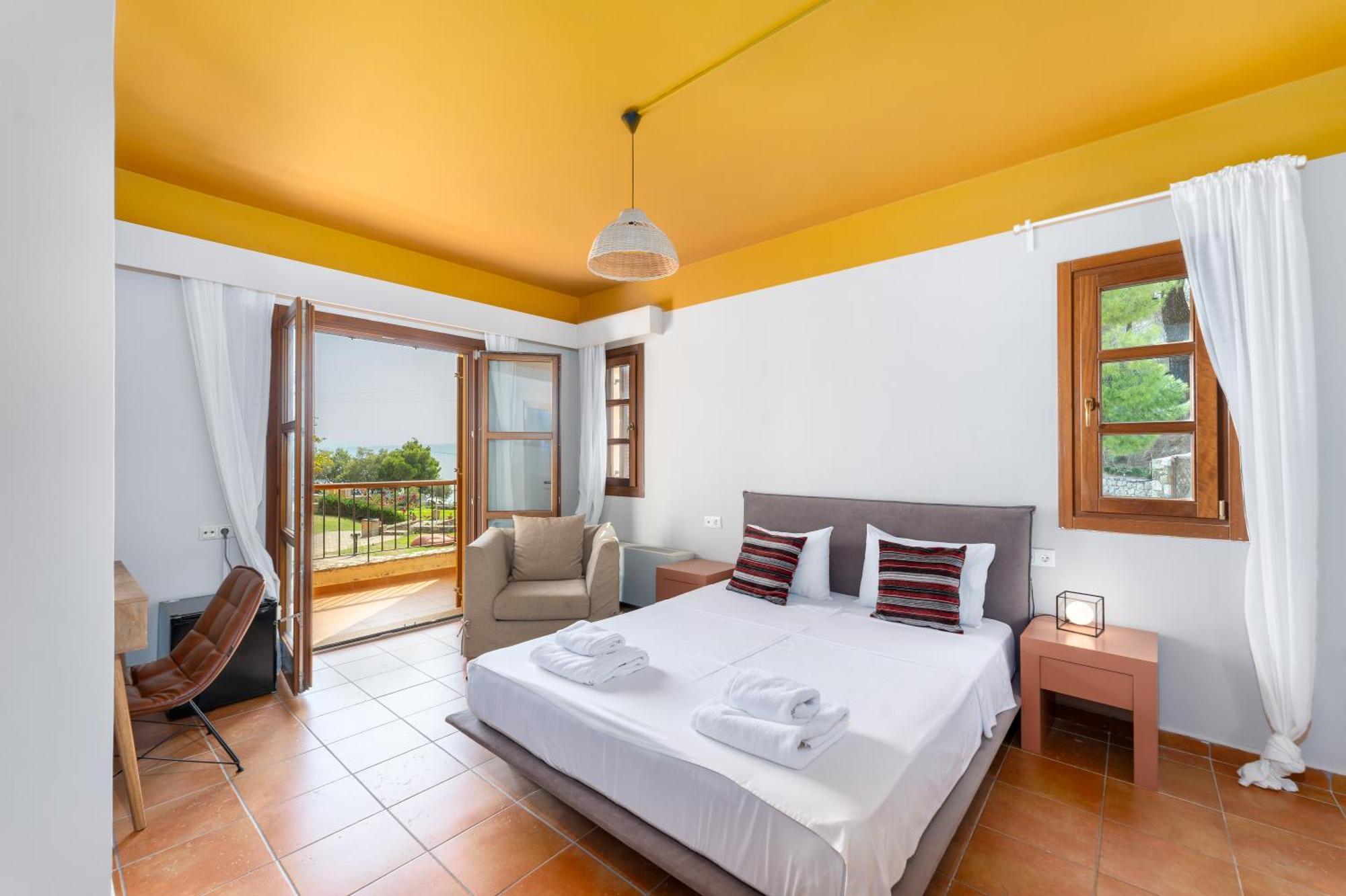 Kaminos Evia Hotel