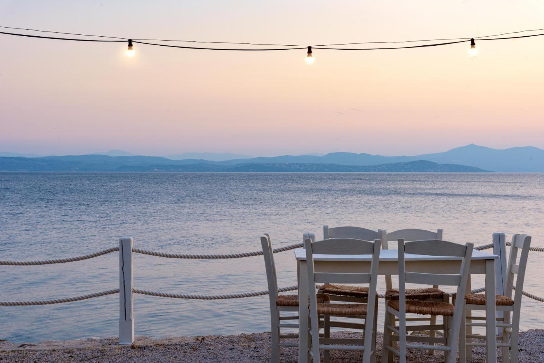 Hotel Kaminos Evia 4*
