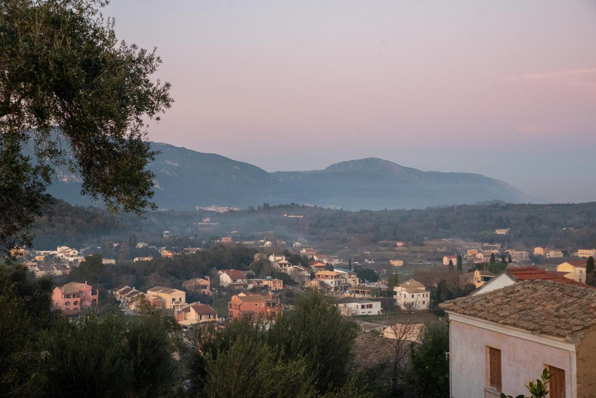 Carpe Diem Moursia House * Liapades