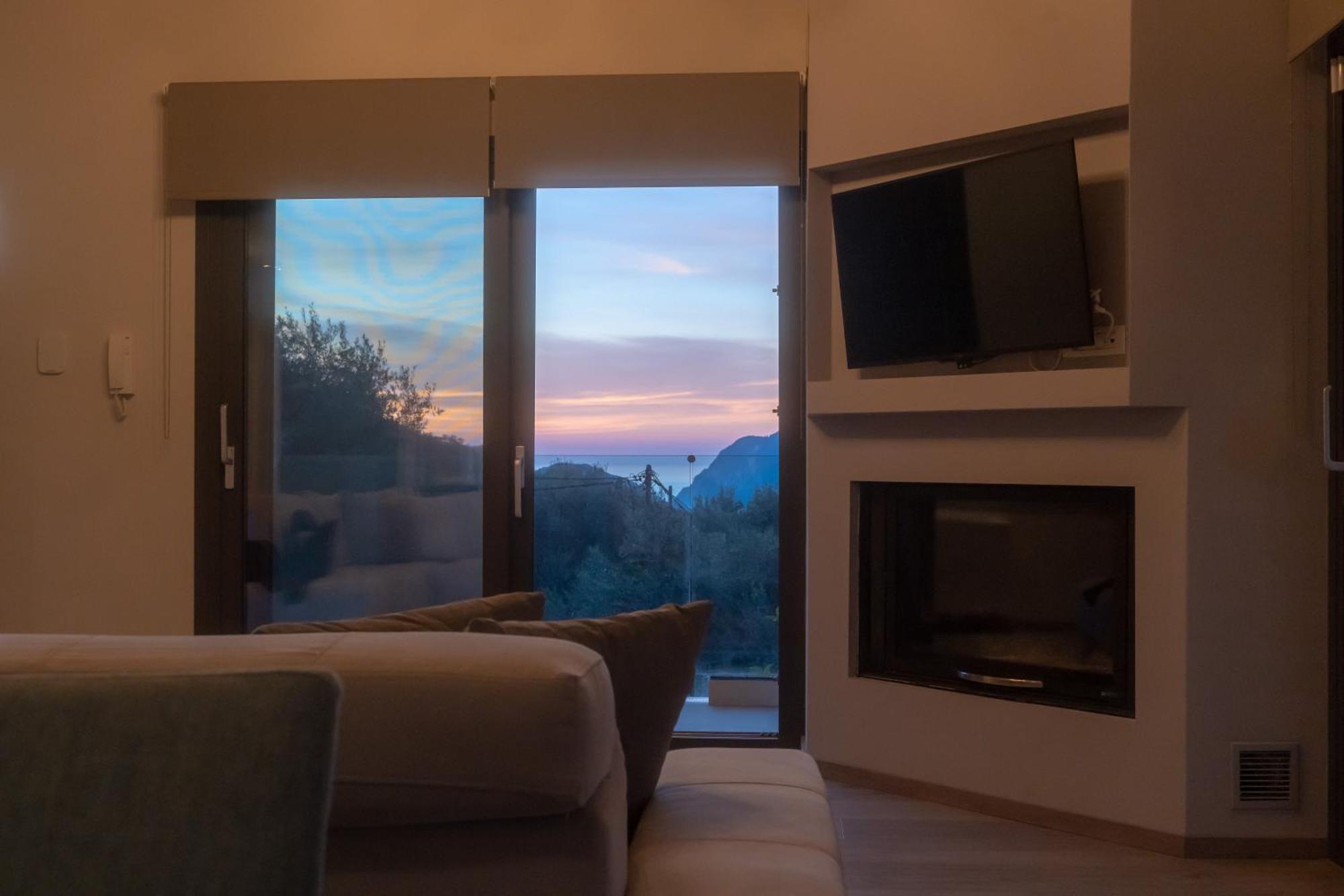 Holiday home Carpe Diem Moursia House Liapades