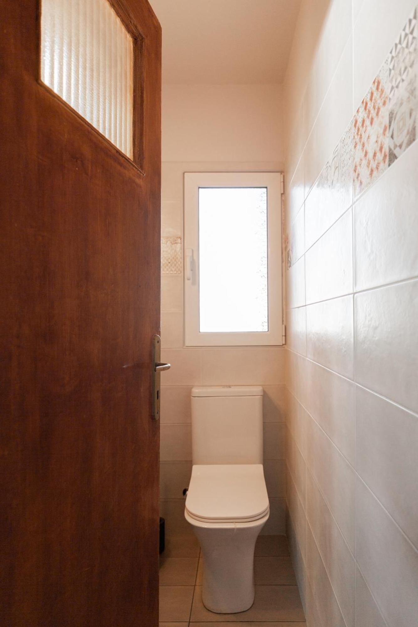 Caldera Close To The Port, Airport & Athens Apartment