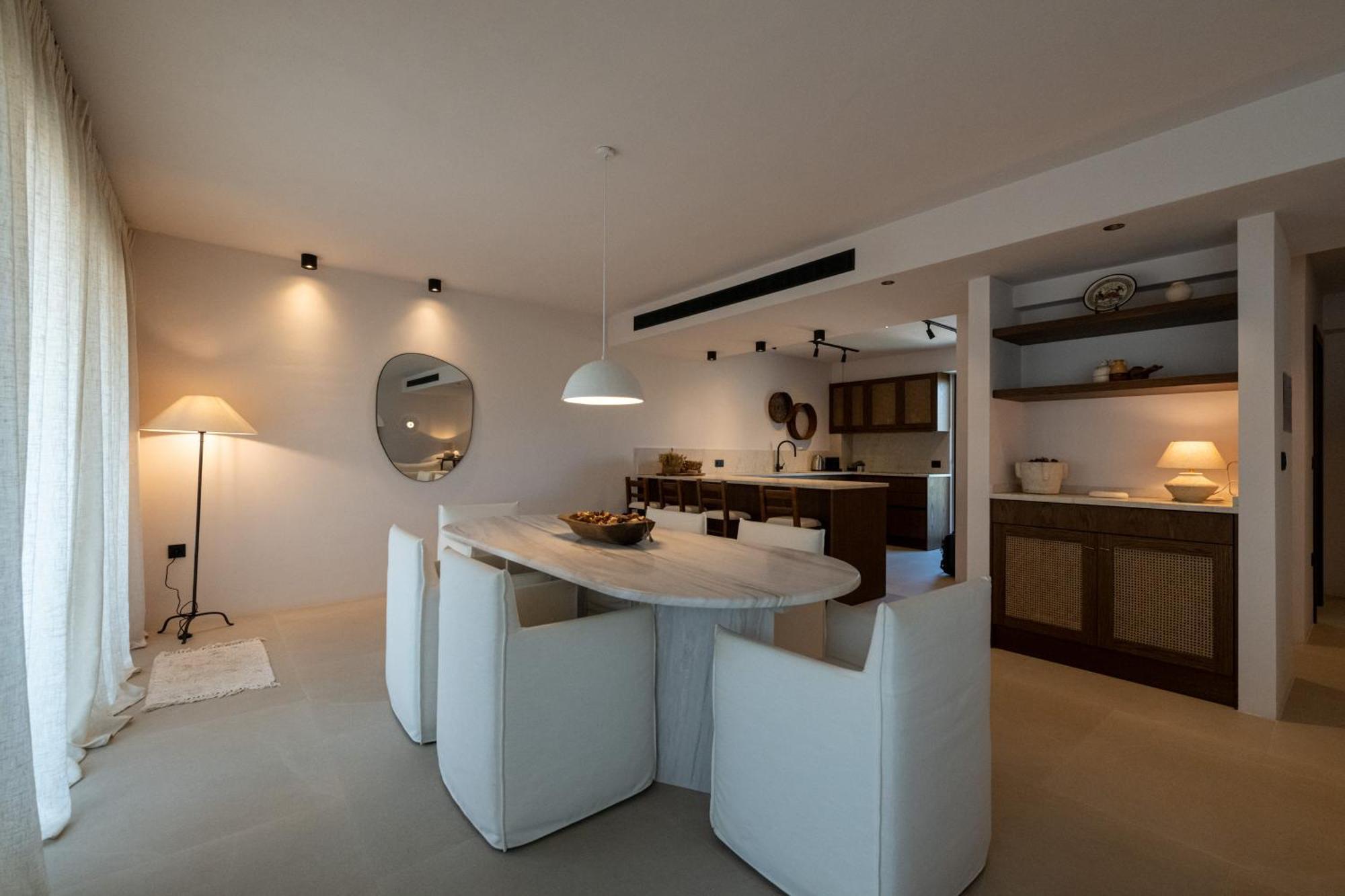 Ovilio Villa Kalamata