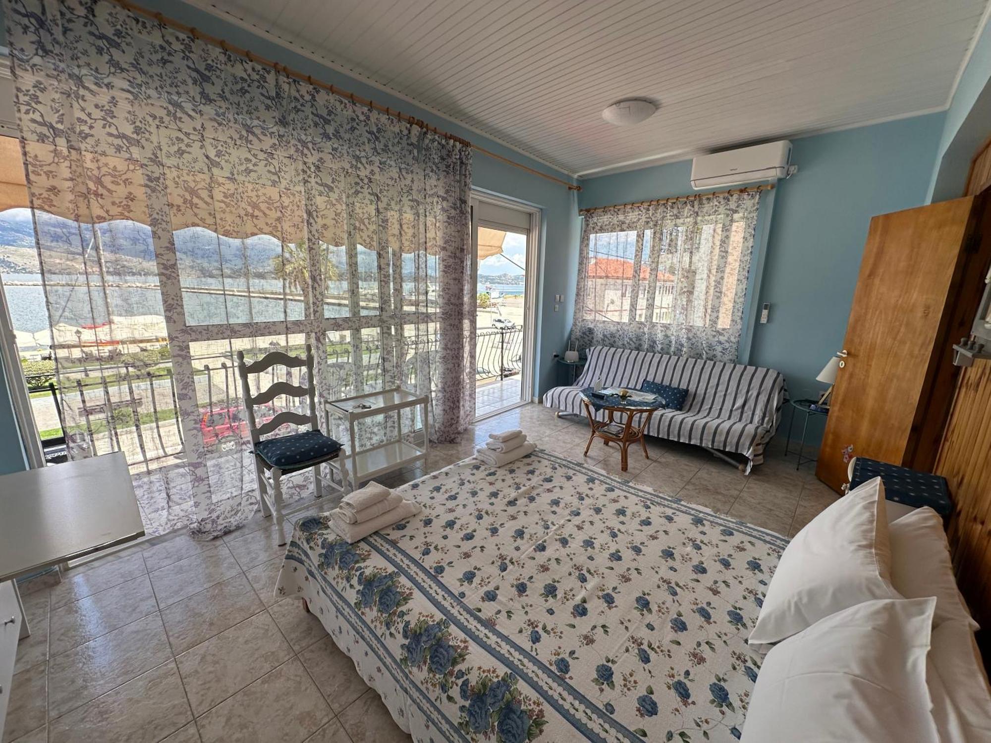 Apartment Waterfront Lixouri
