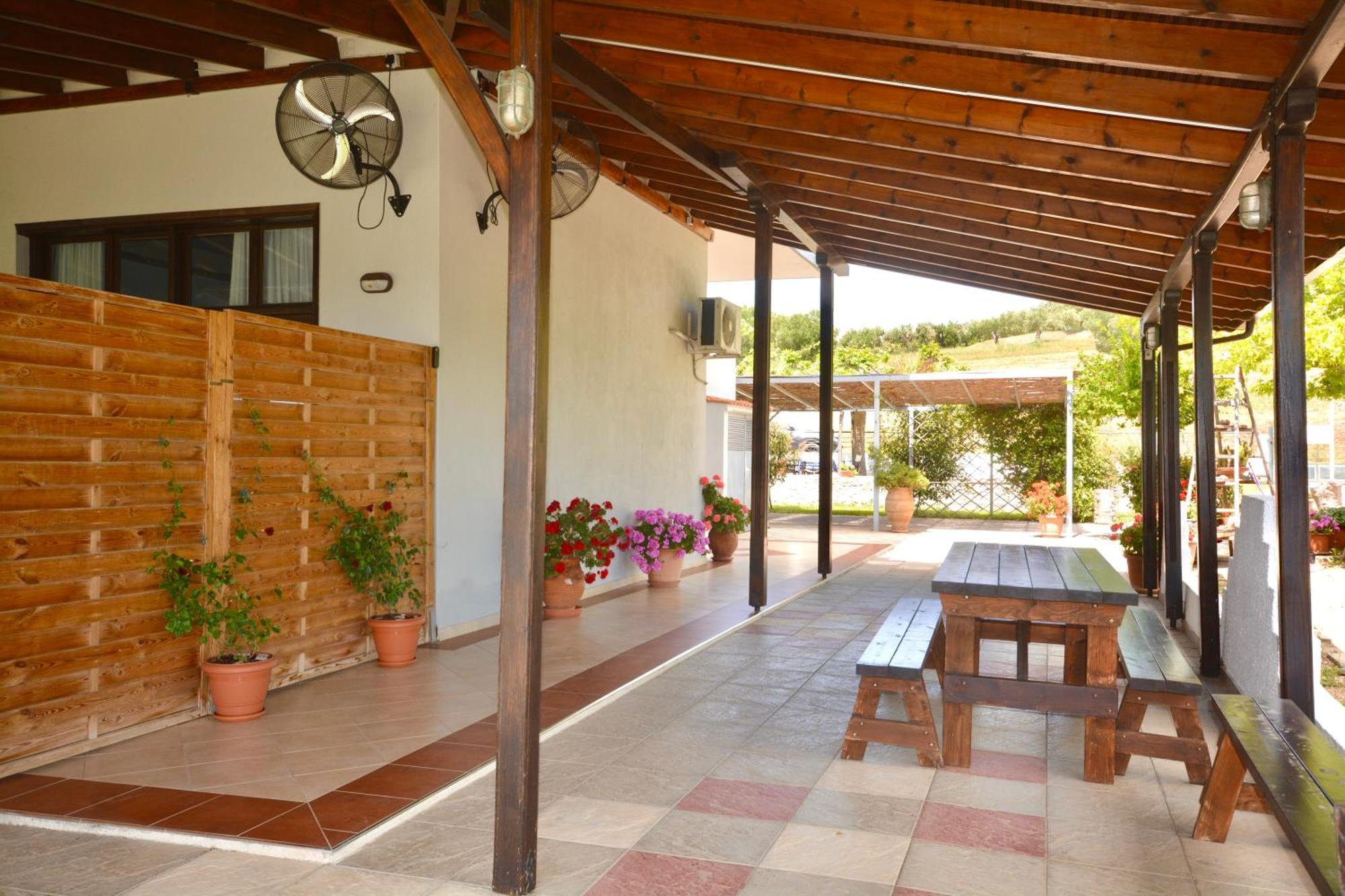 Zafira Retreat *