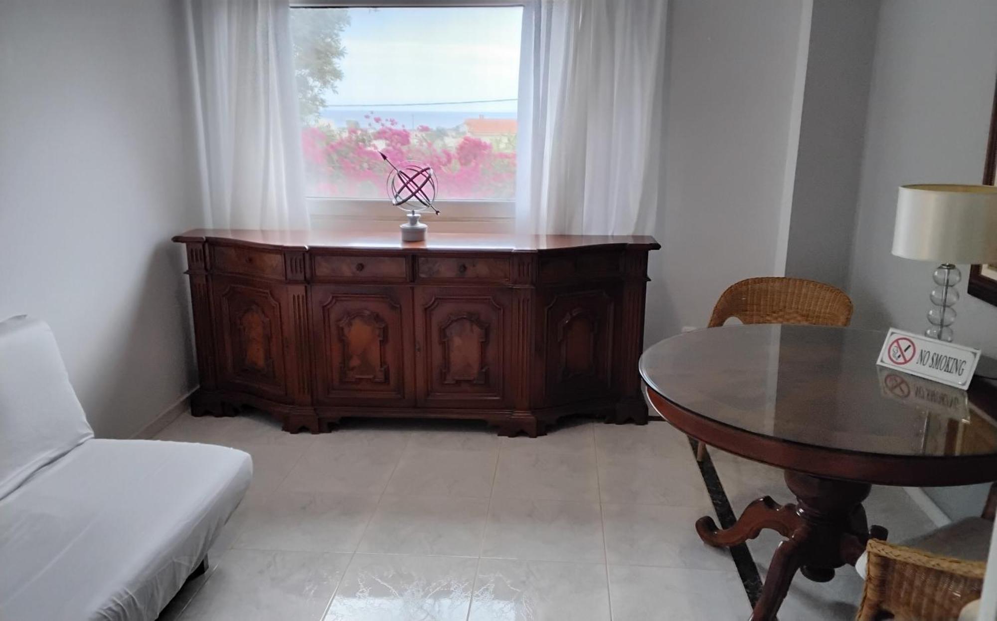 Peaceful Oasis Apartment Athens
