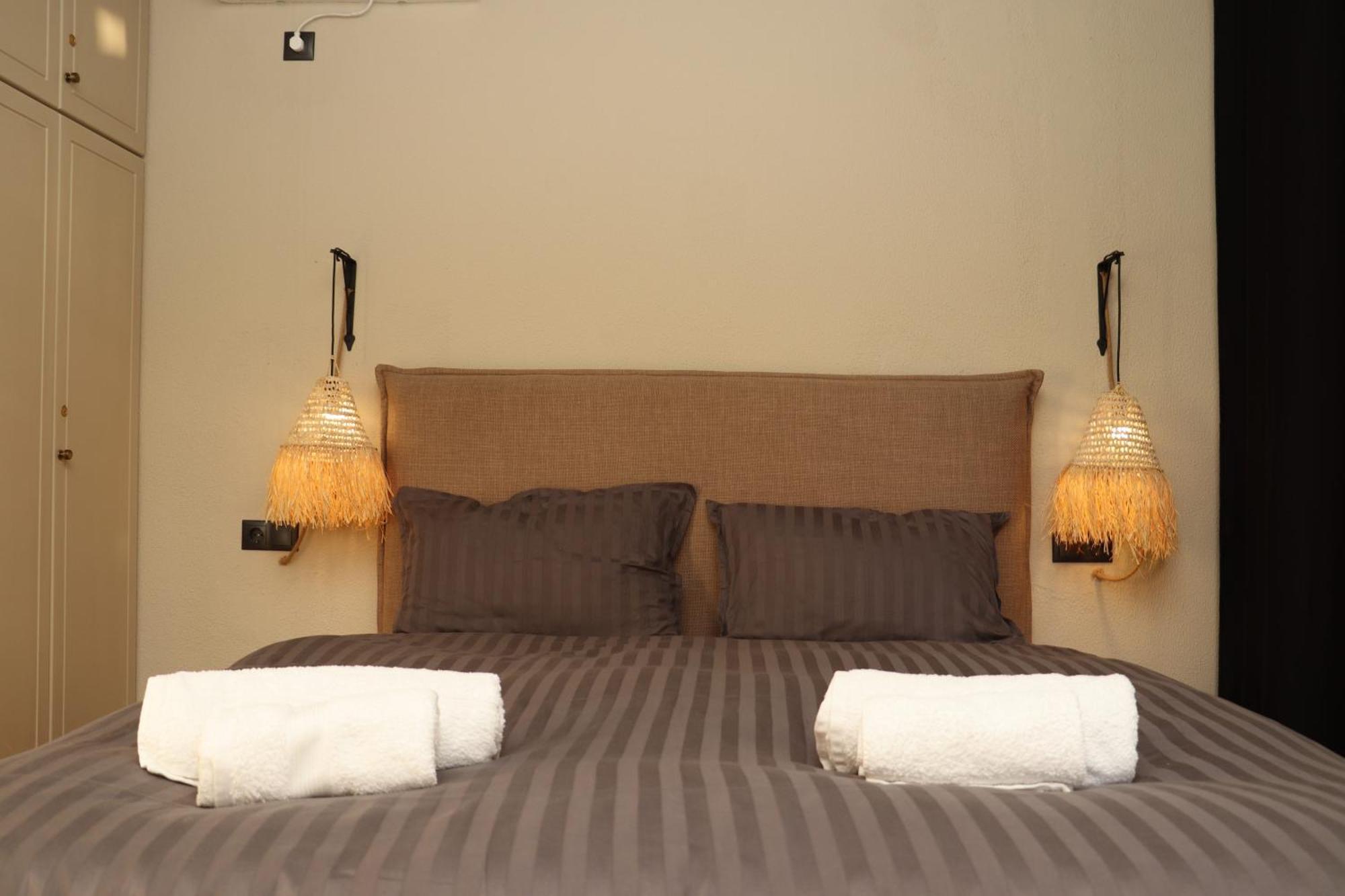 Seaview - Poros Relaxing Beachfront Flat Poros Town