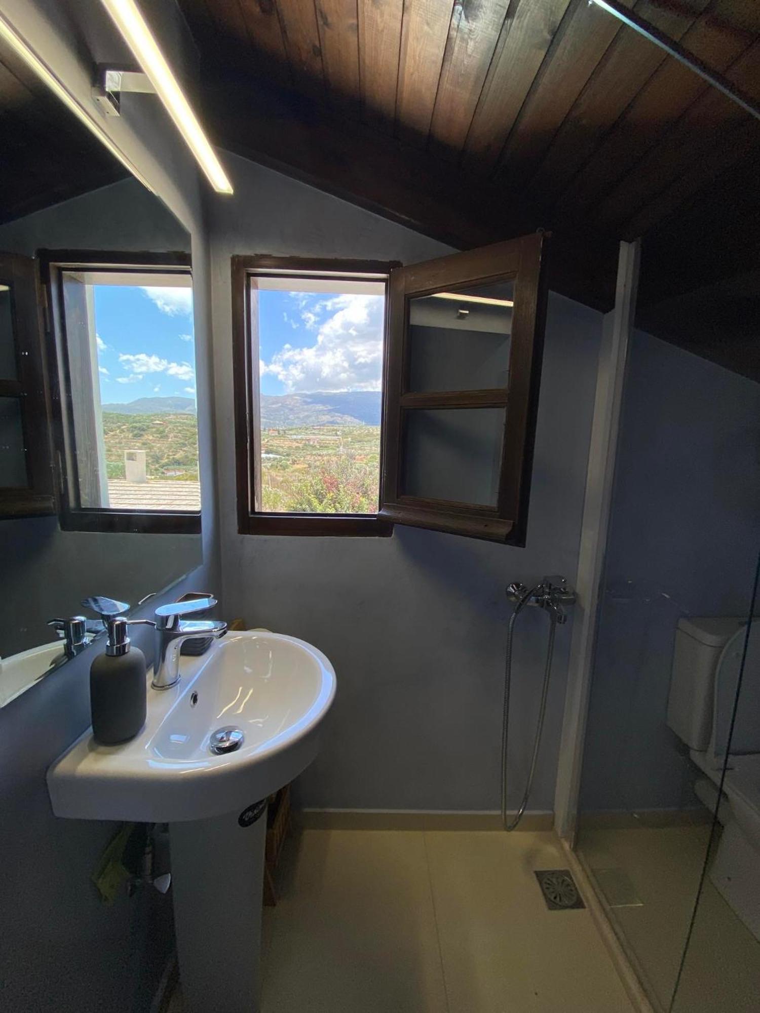 Thea Holiday home *