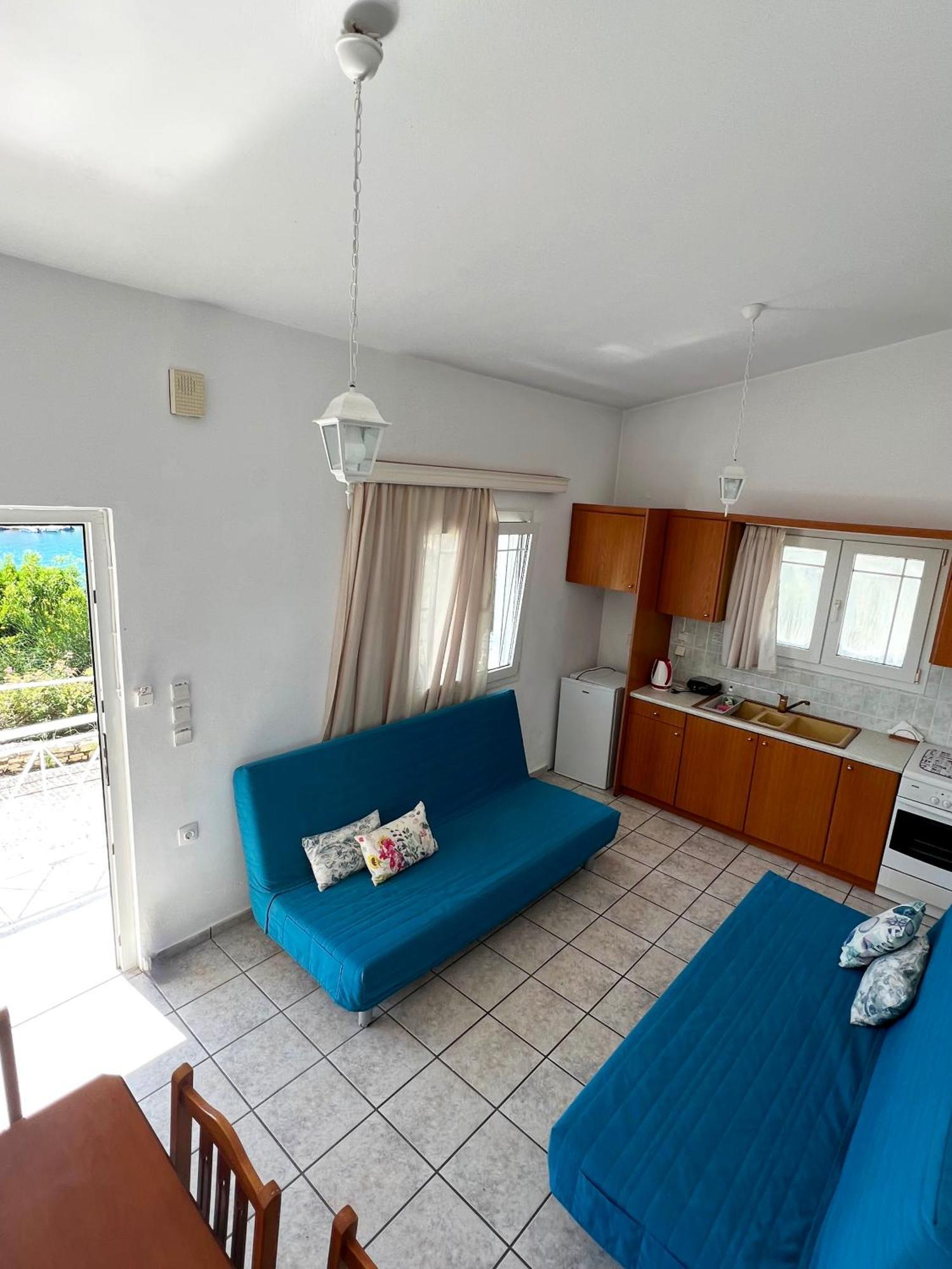 Aronis Spyros Panoramic Seaview Apartment