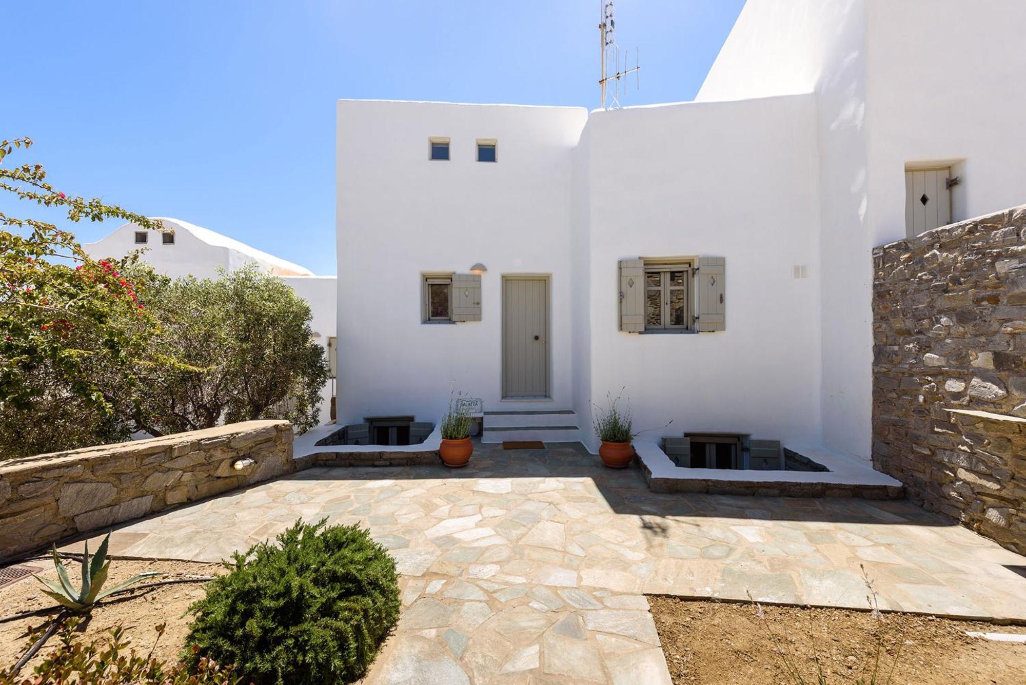 Thalatta * Parikia (Paros)