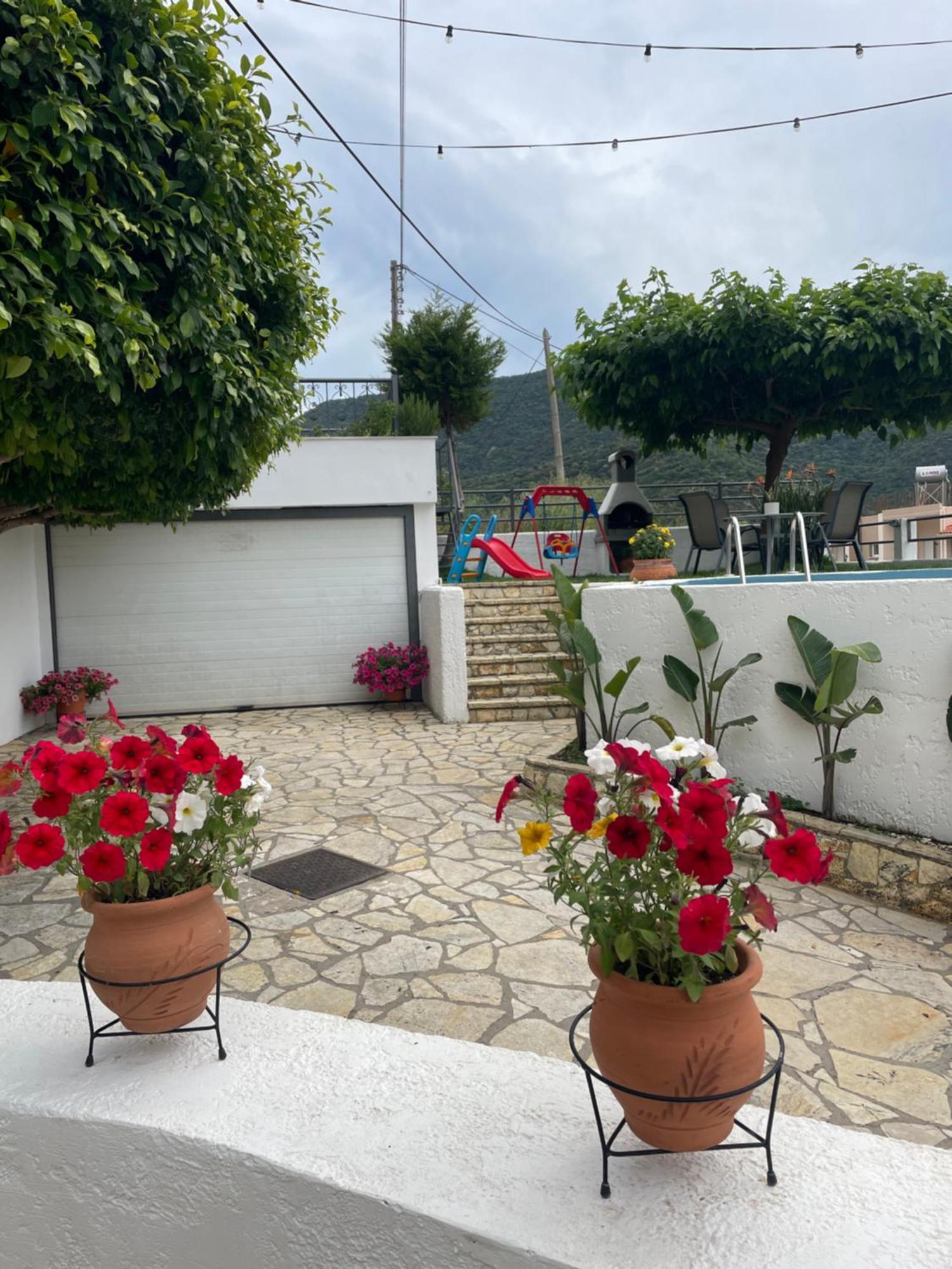 Areti's Holiday home