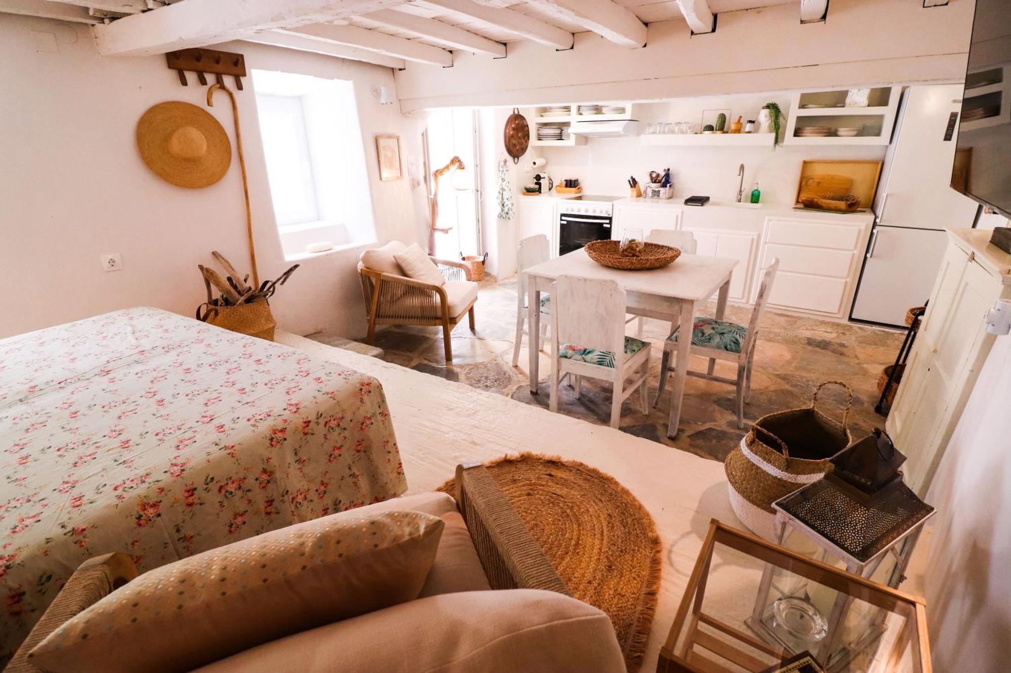 Traditional House In Holiday home
