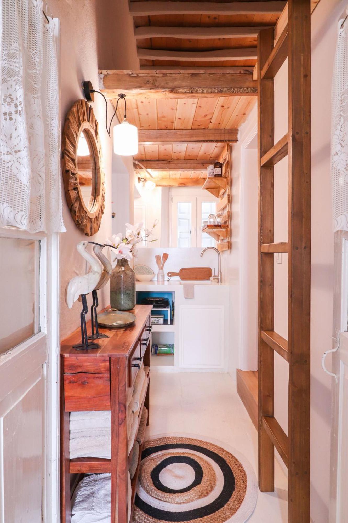 Traditional House In Holiday home *
