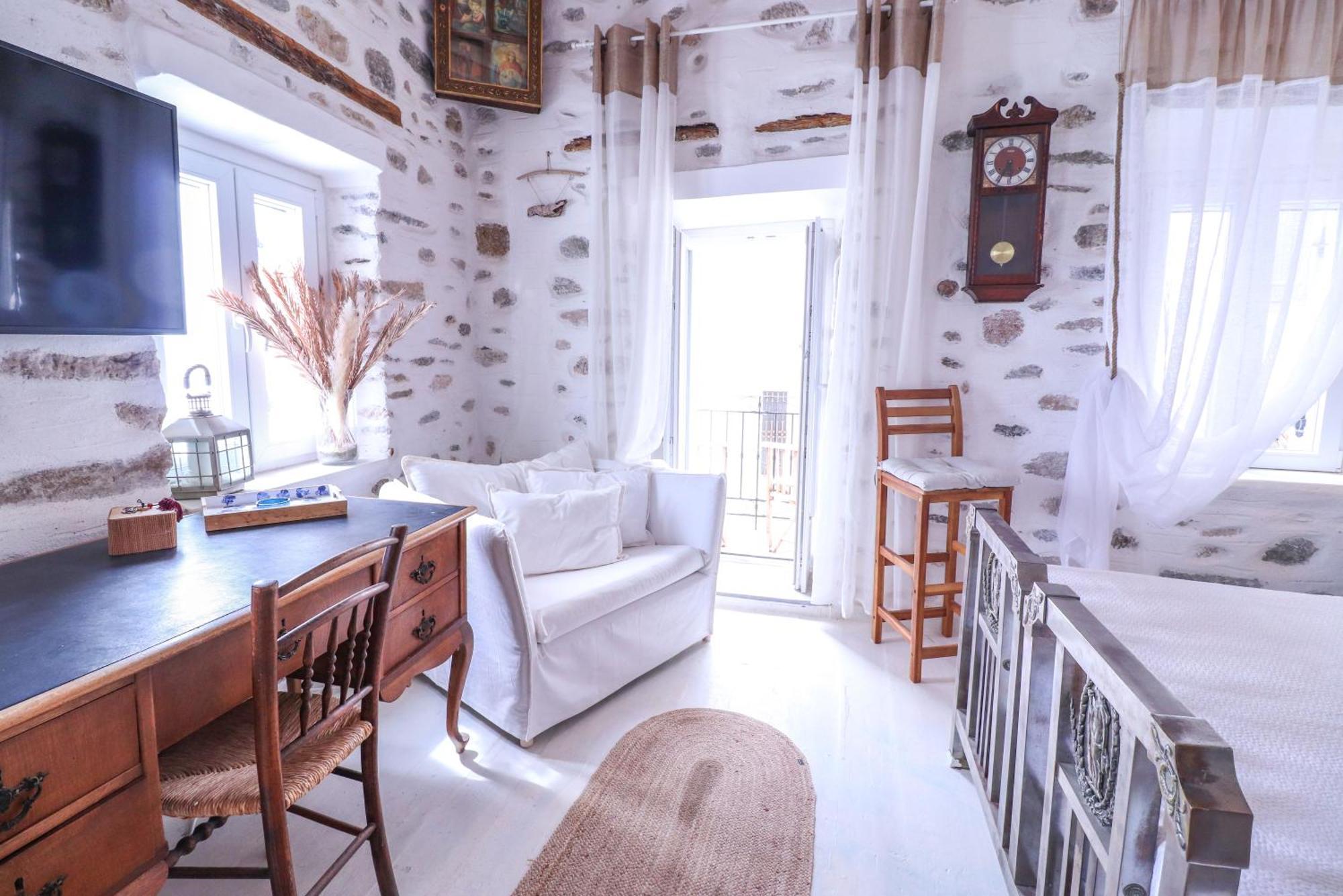 Traditional House In *
